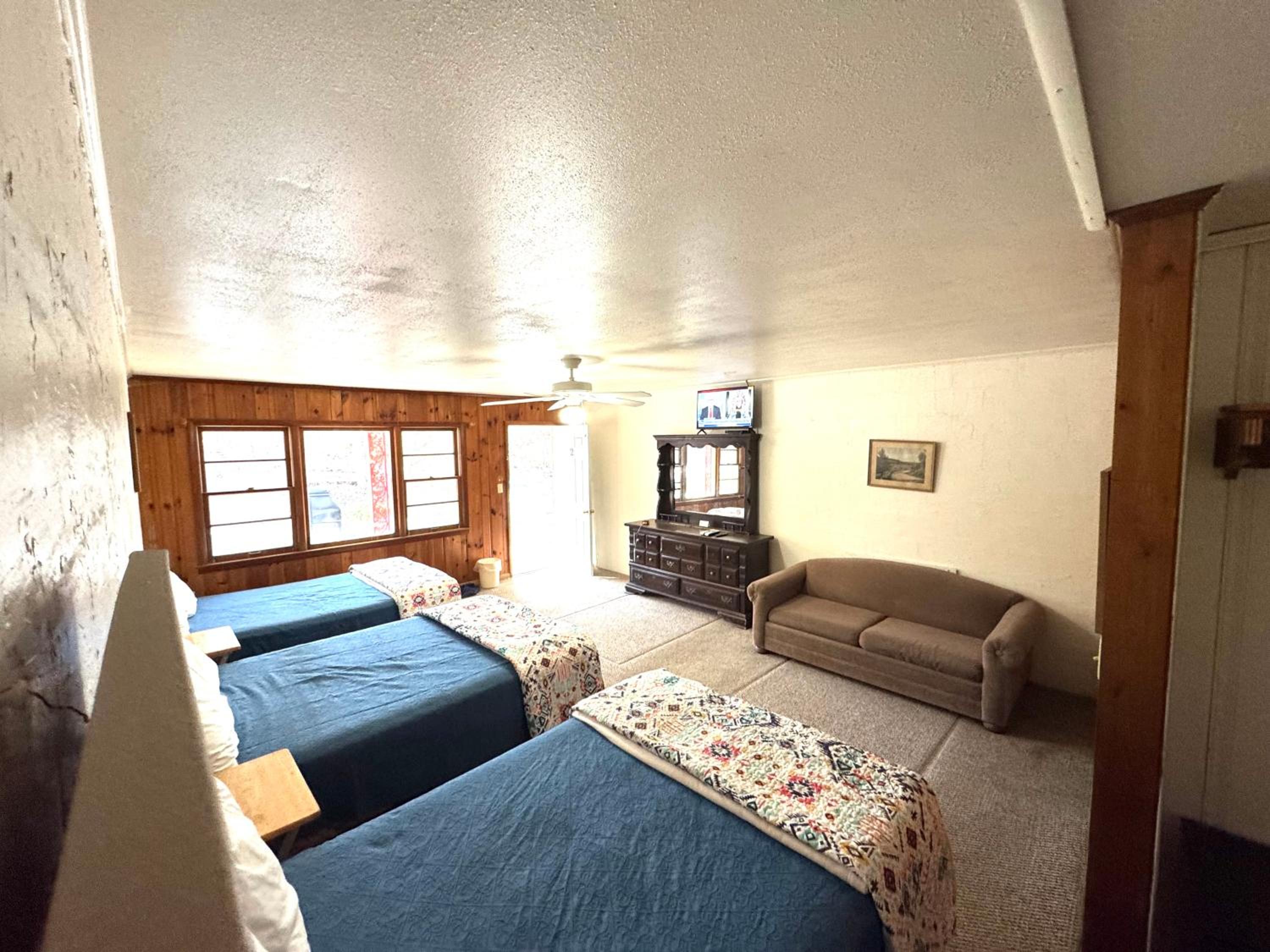 Parkview Lodge & Cabins