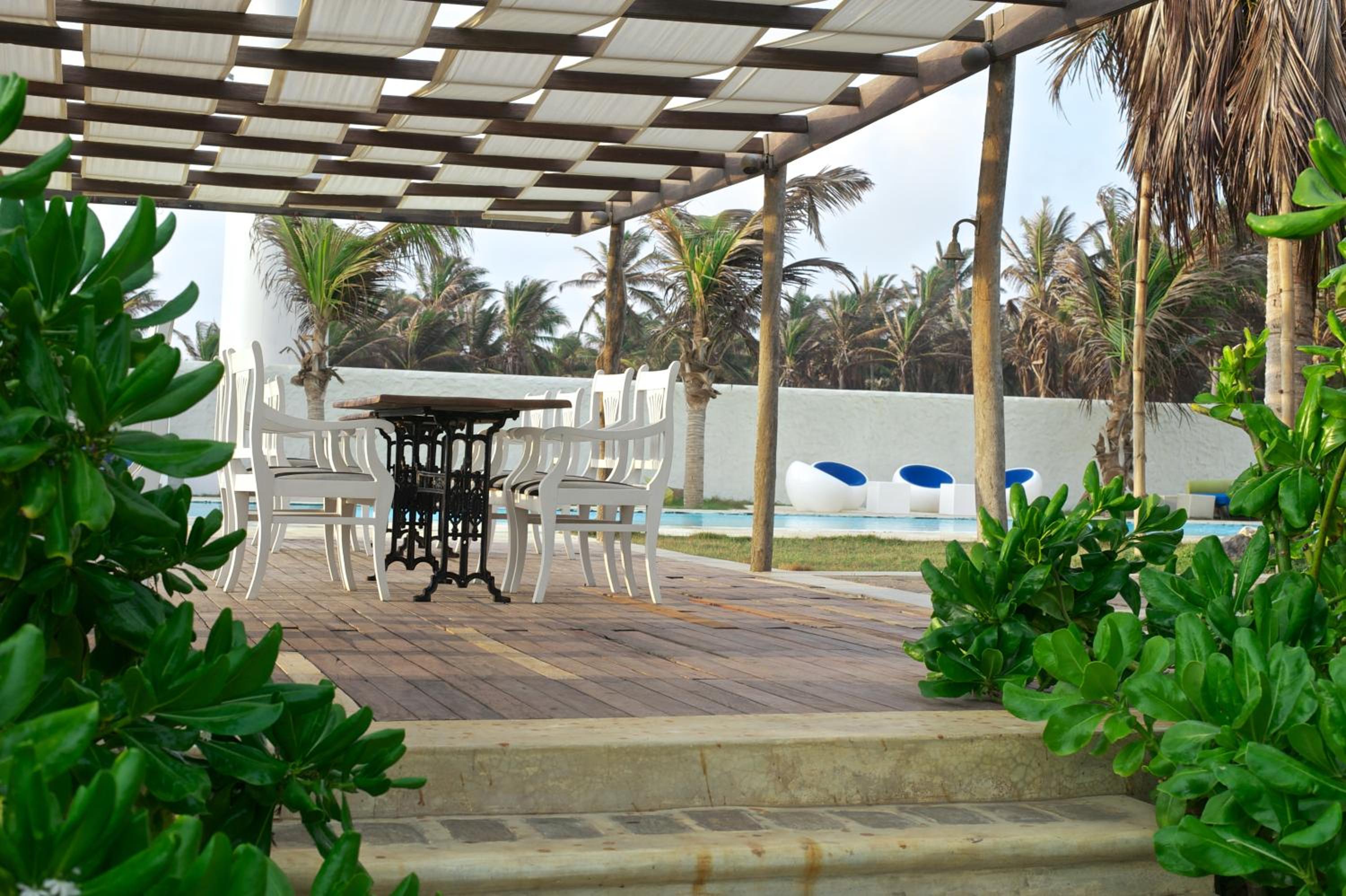 Dolphin Beach Resort