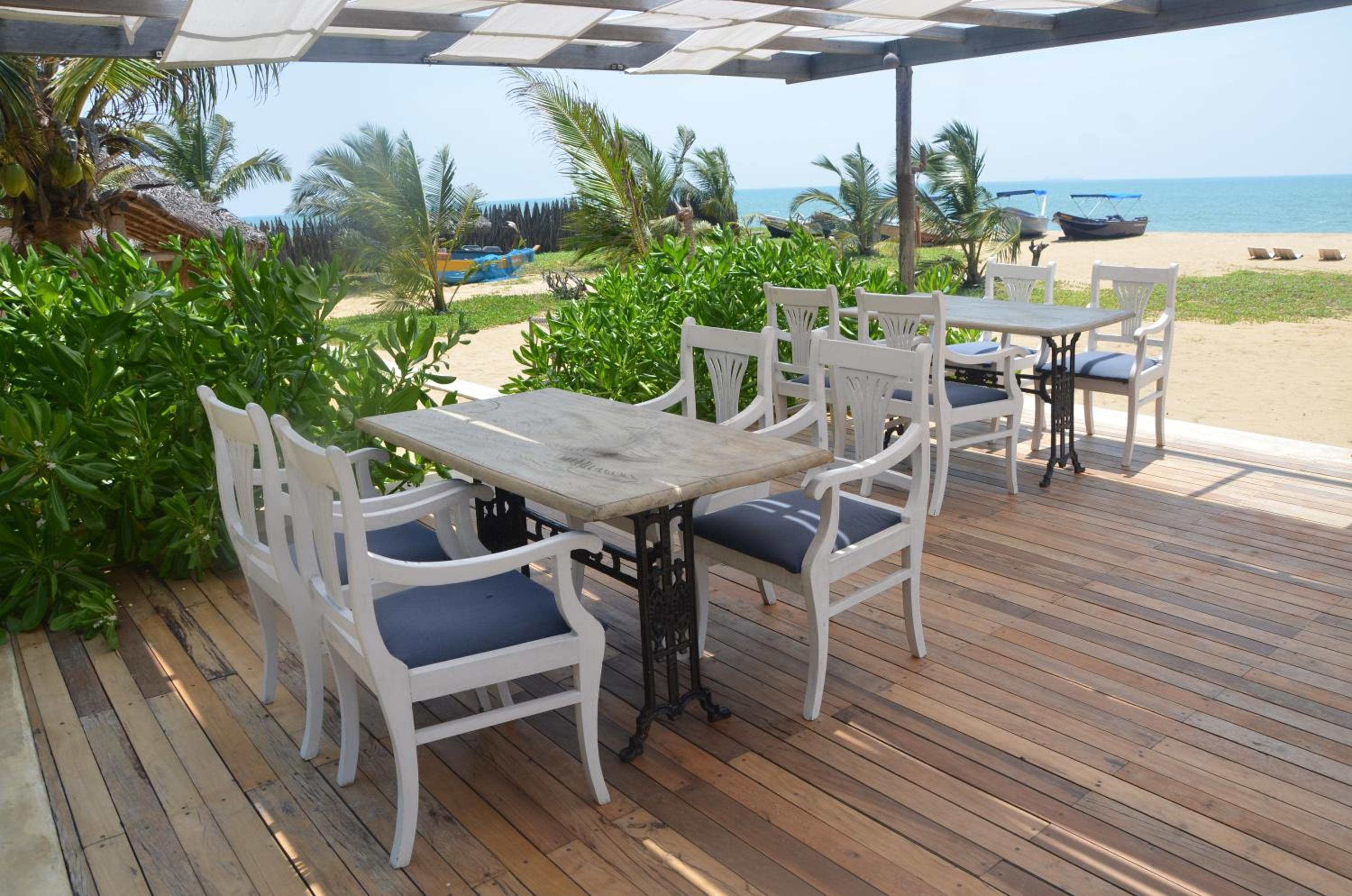 Dolphin Beach Resort
