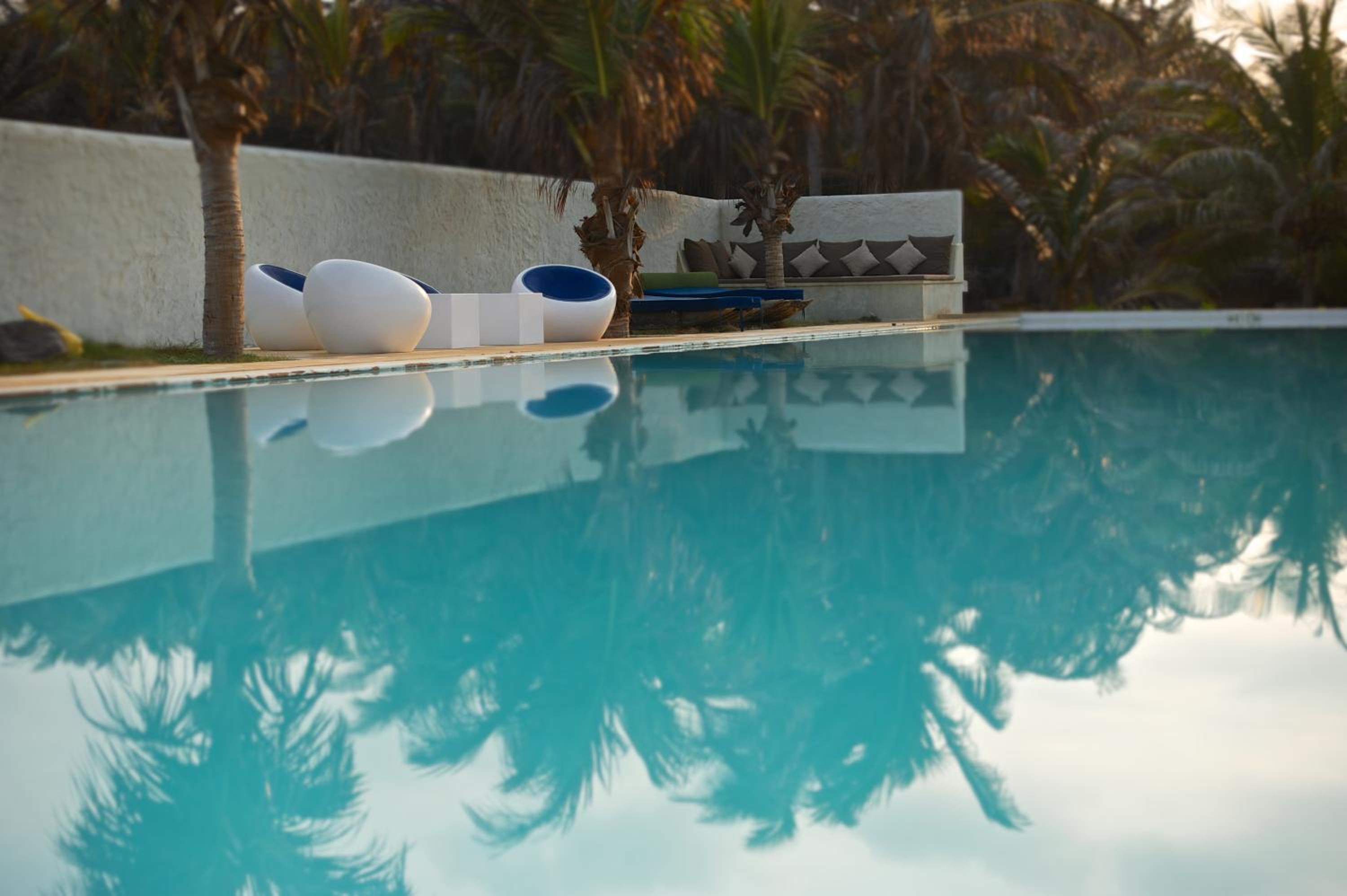 Dolphin Beach Resort
