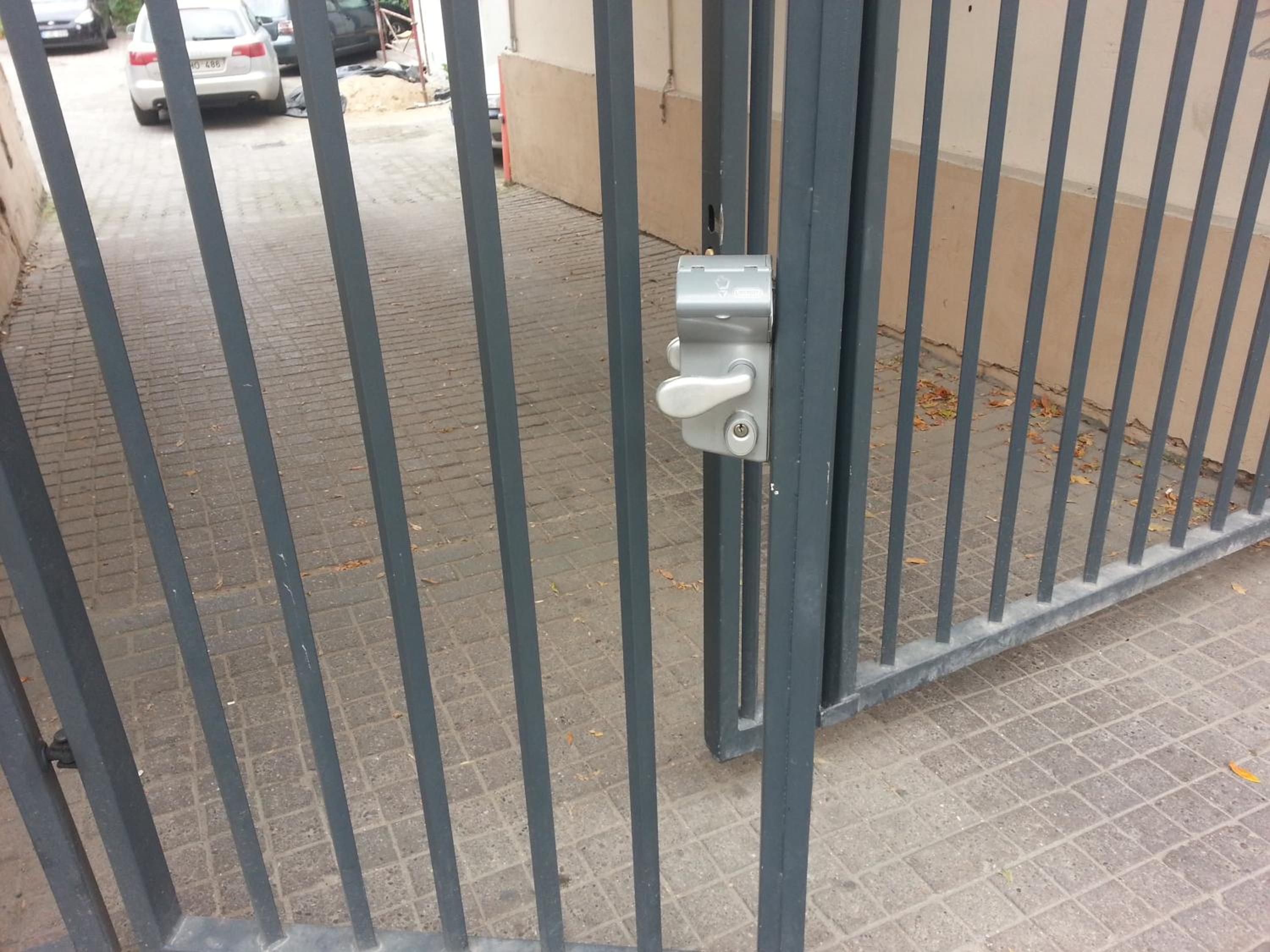 Photo 10