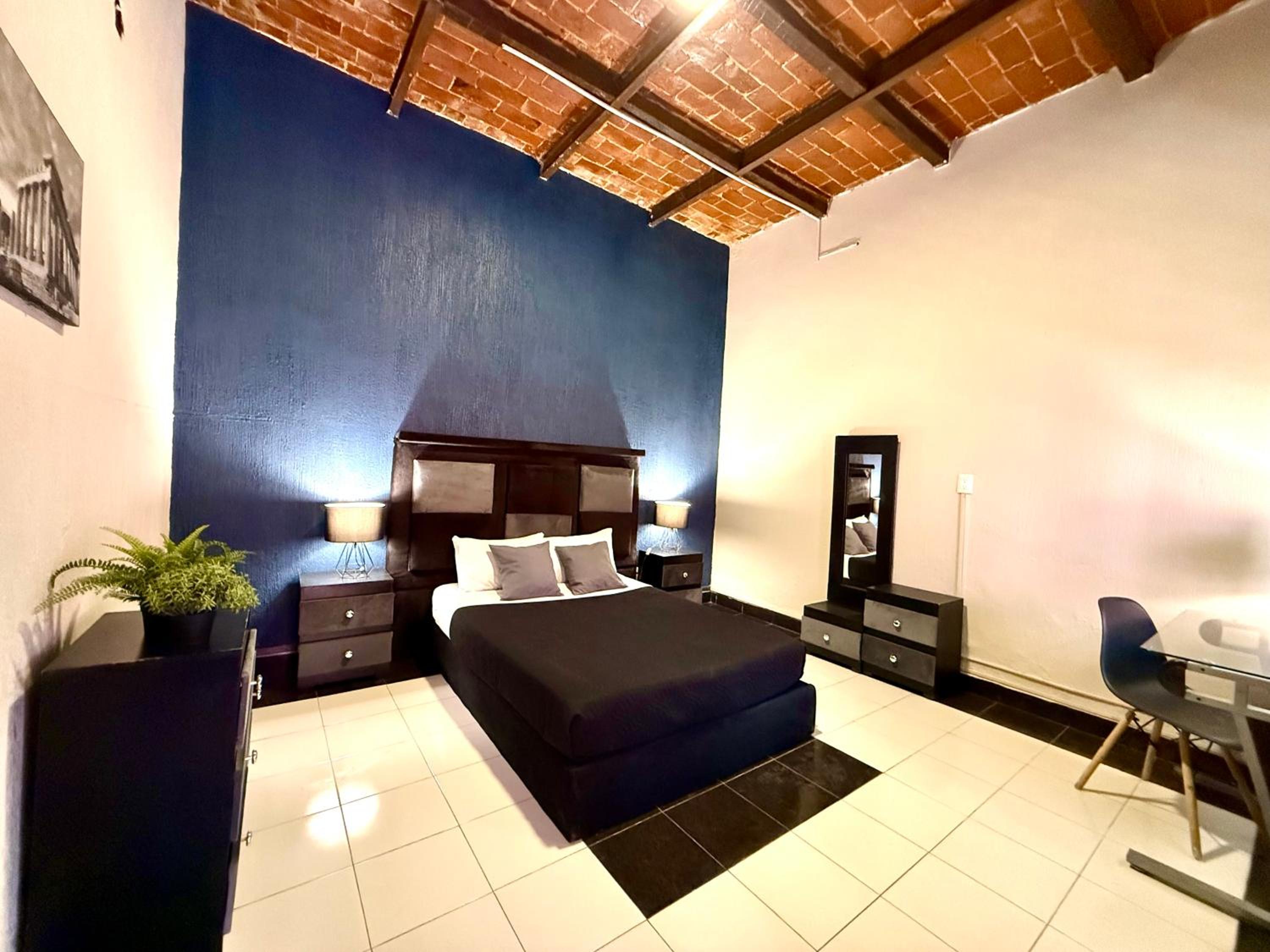 RMS Hostal - Roma Norte