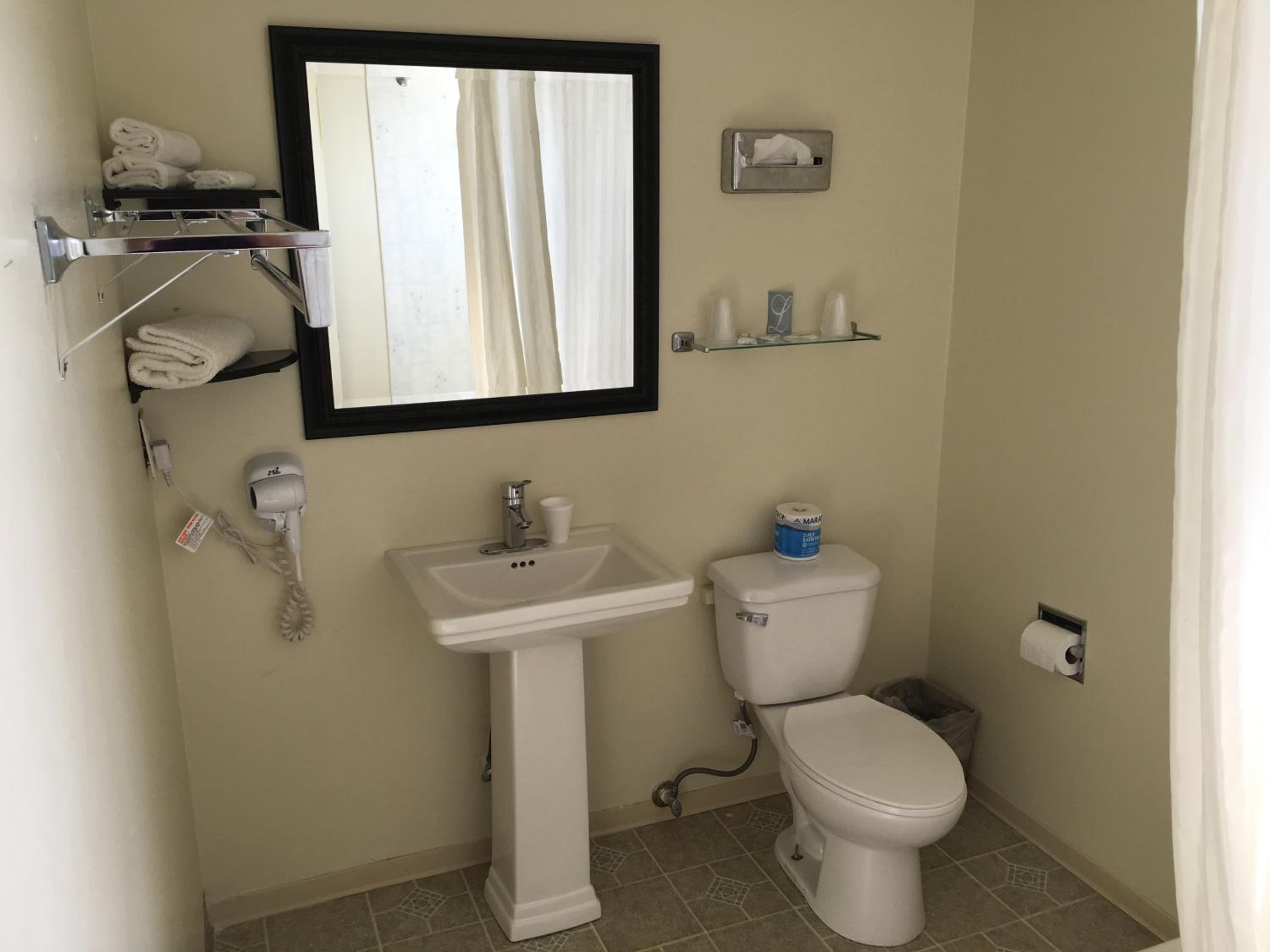 Umatilla Inn & Suites