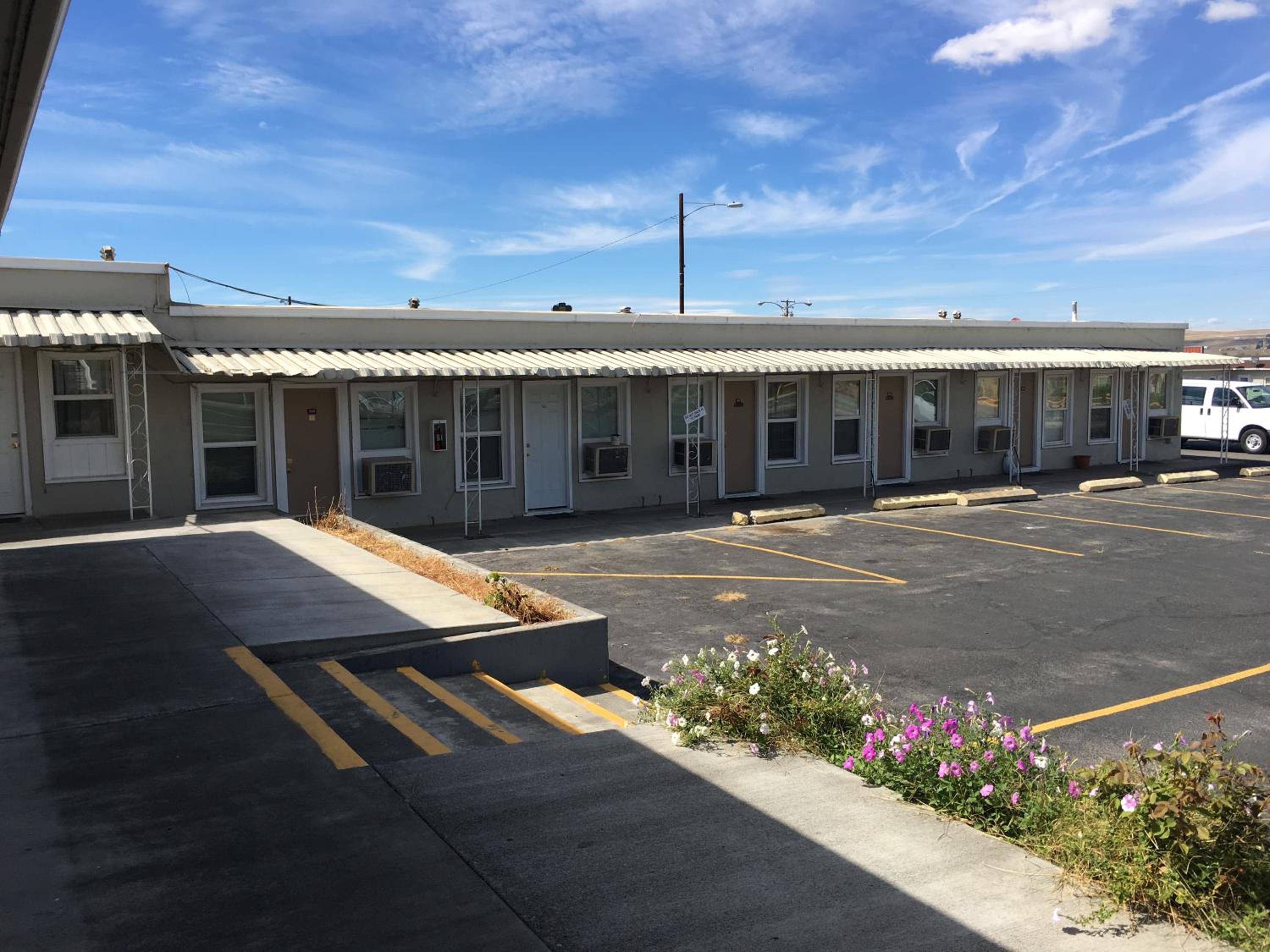 Umatilla Inn & Suites