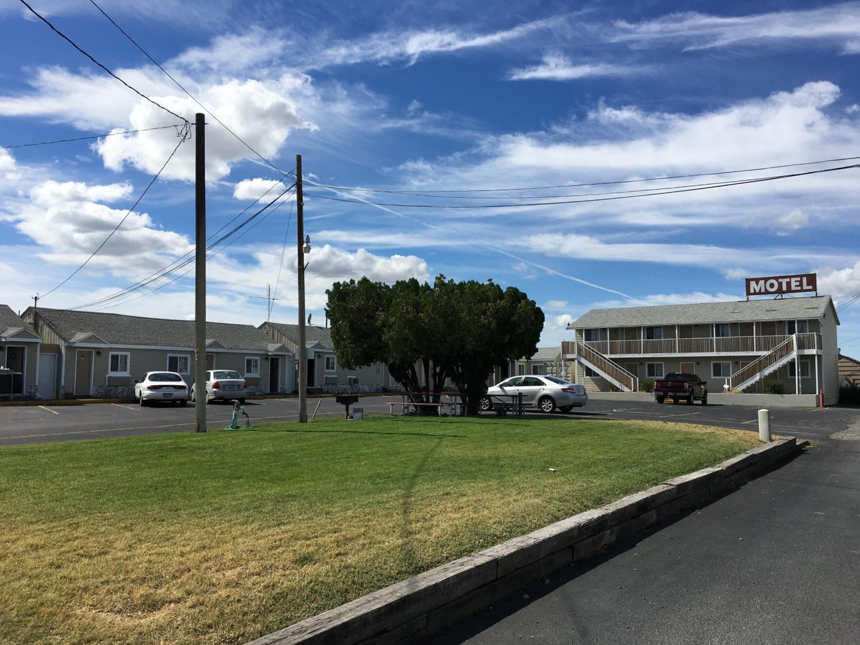 Umatilla Inn & Suites