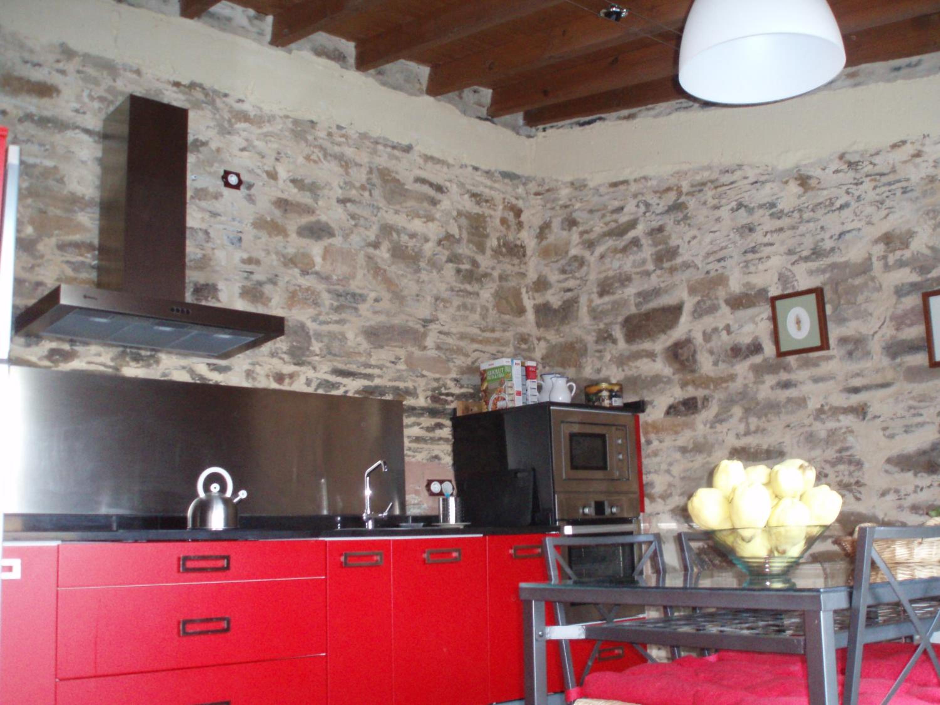 Casa de piedra en Muga de Alba