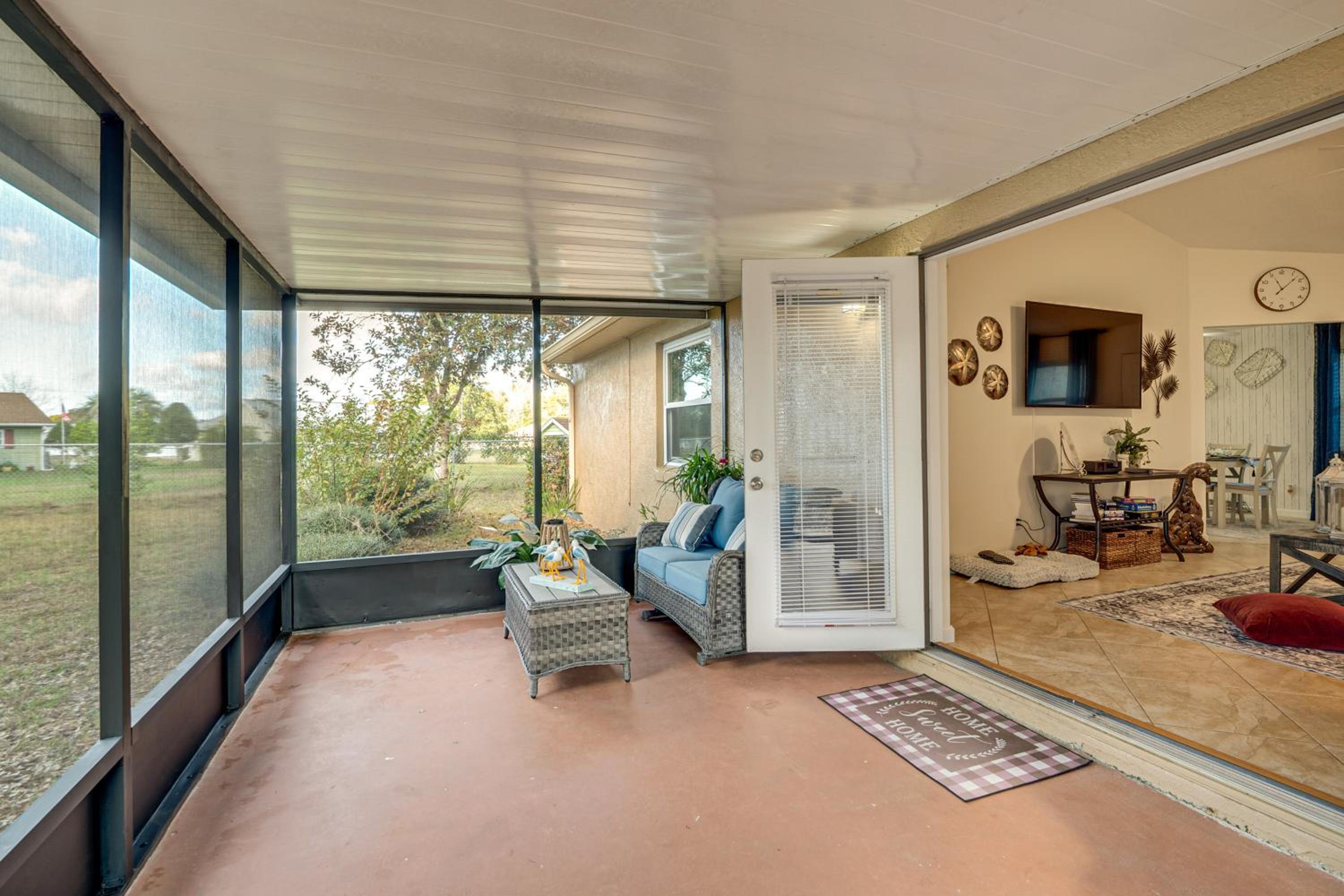 Pet-Friendly Home 12 Mi to WEC and Dtwn Ocala!