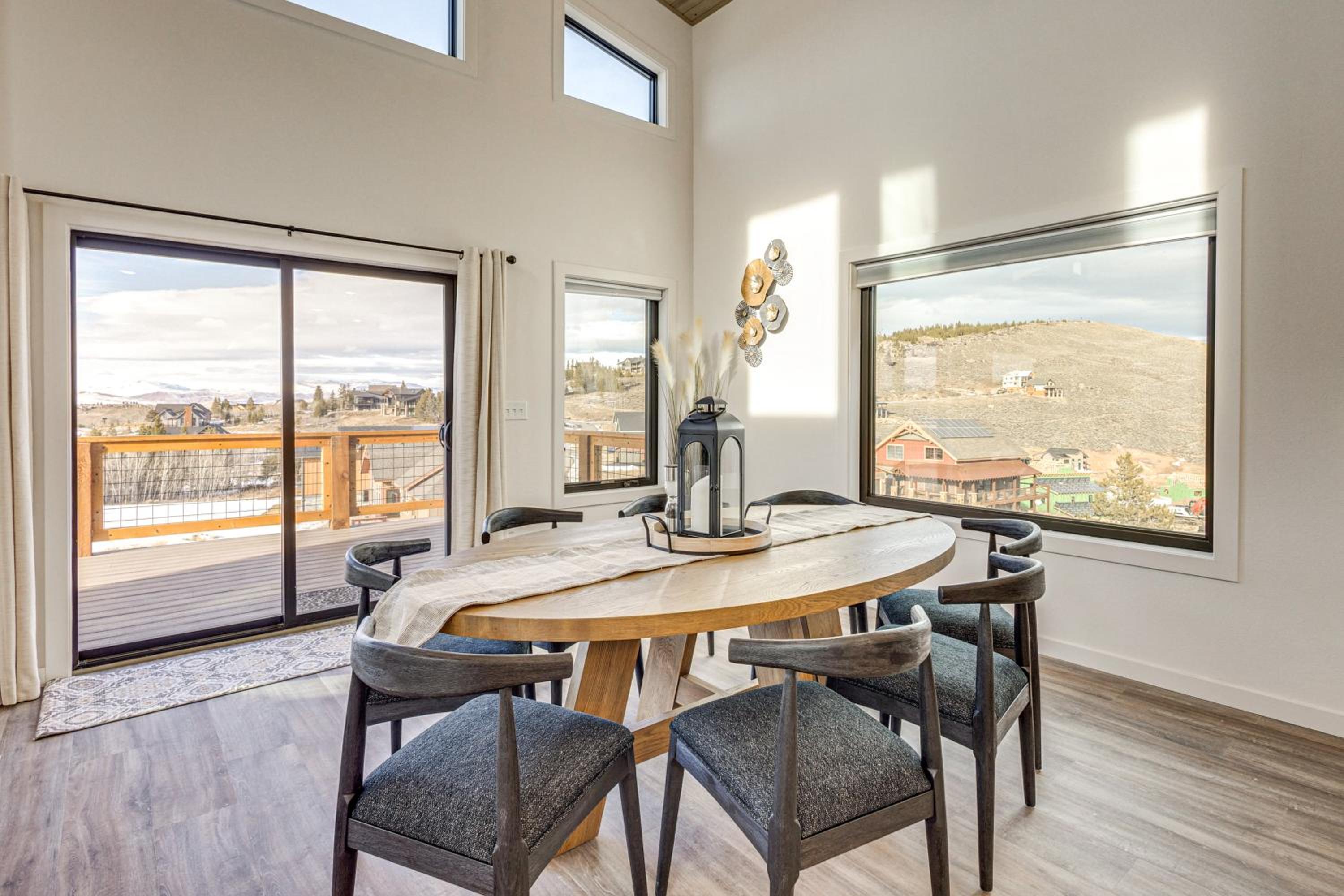 1 Mi to Granby Ranch Luxe Home with Mtn Views!