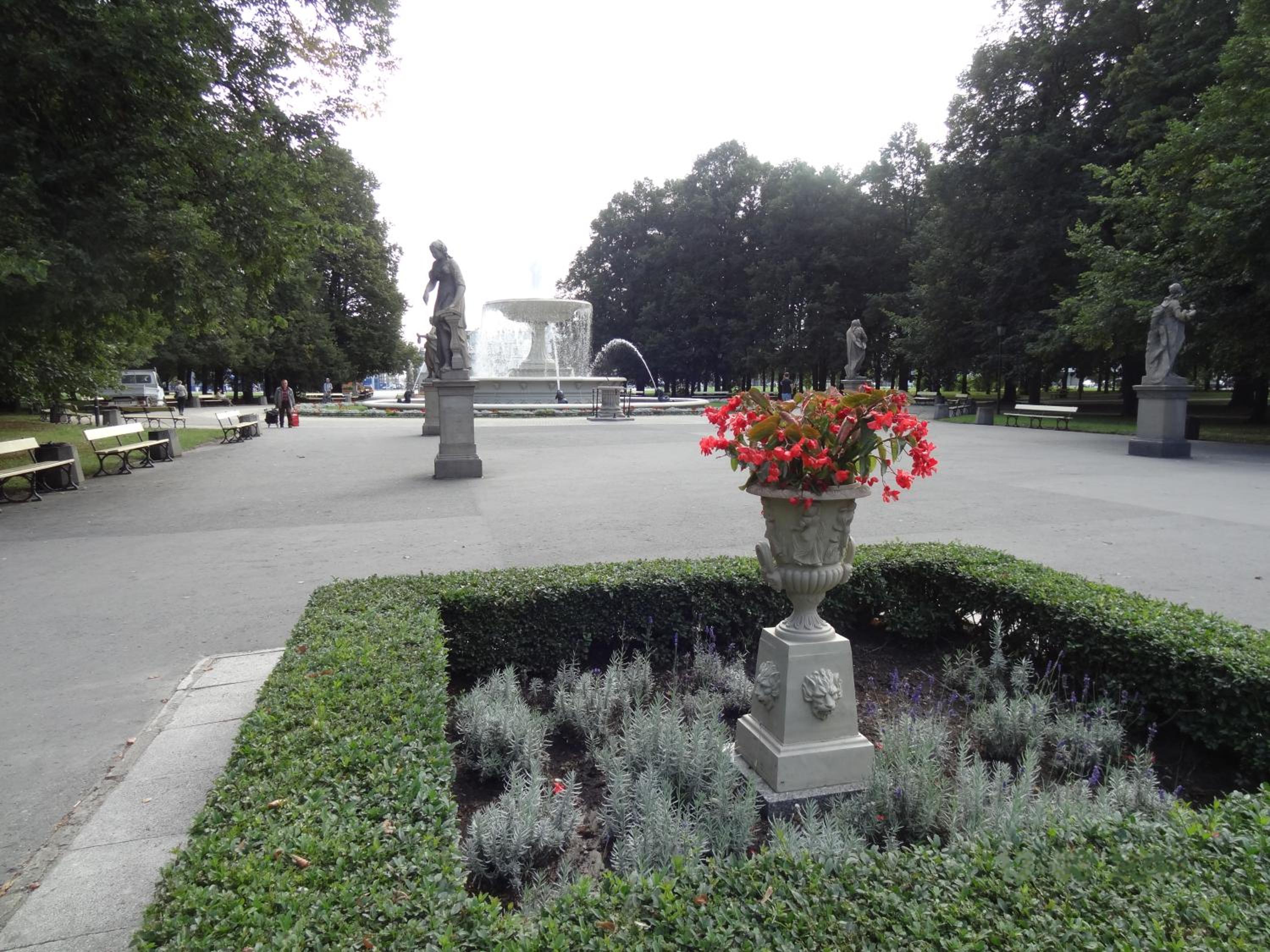 Photo 18