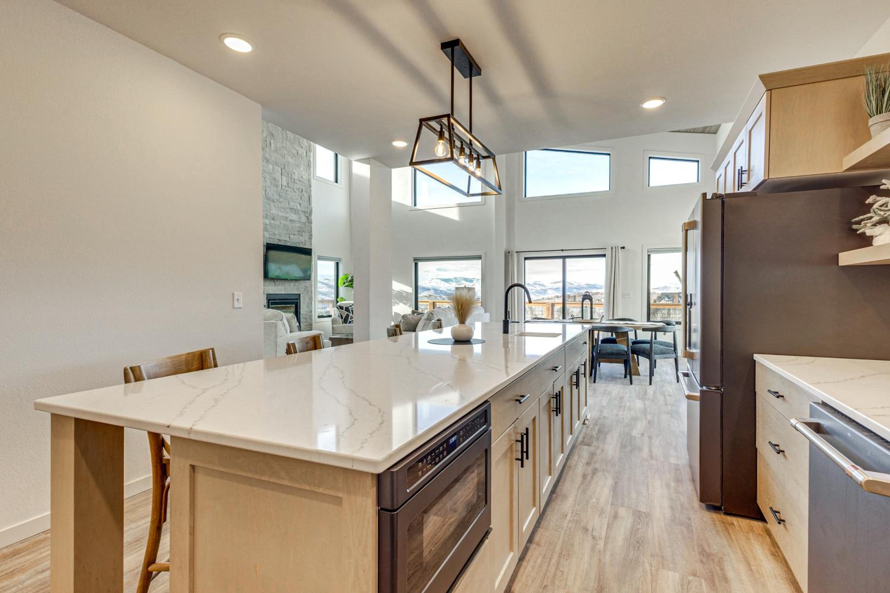 1 Mi to Granby Ranch Luxe Home with Mtn Views!