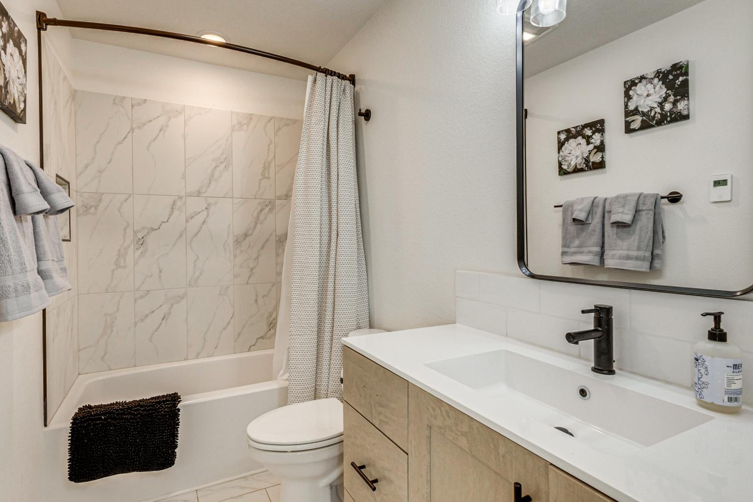 1 Mi to Granby Ranch Luxe Home with Mtn Views!
