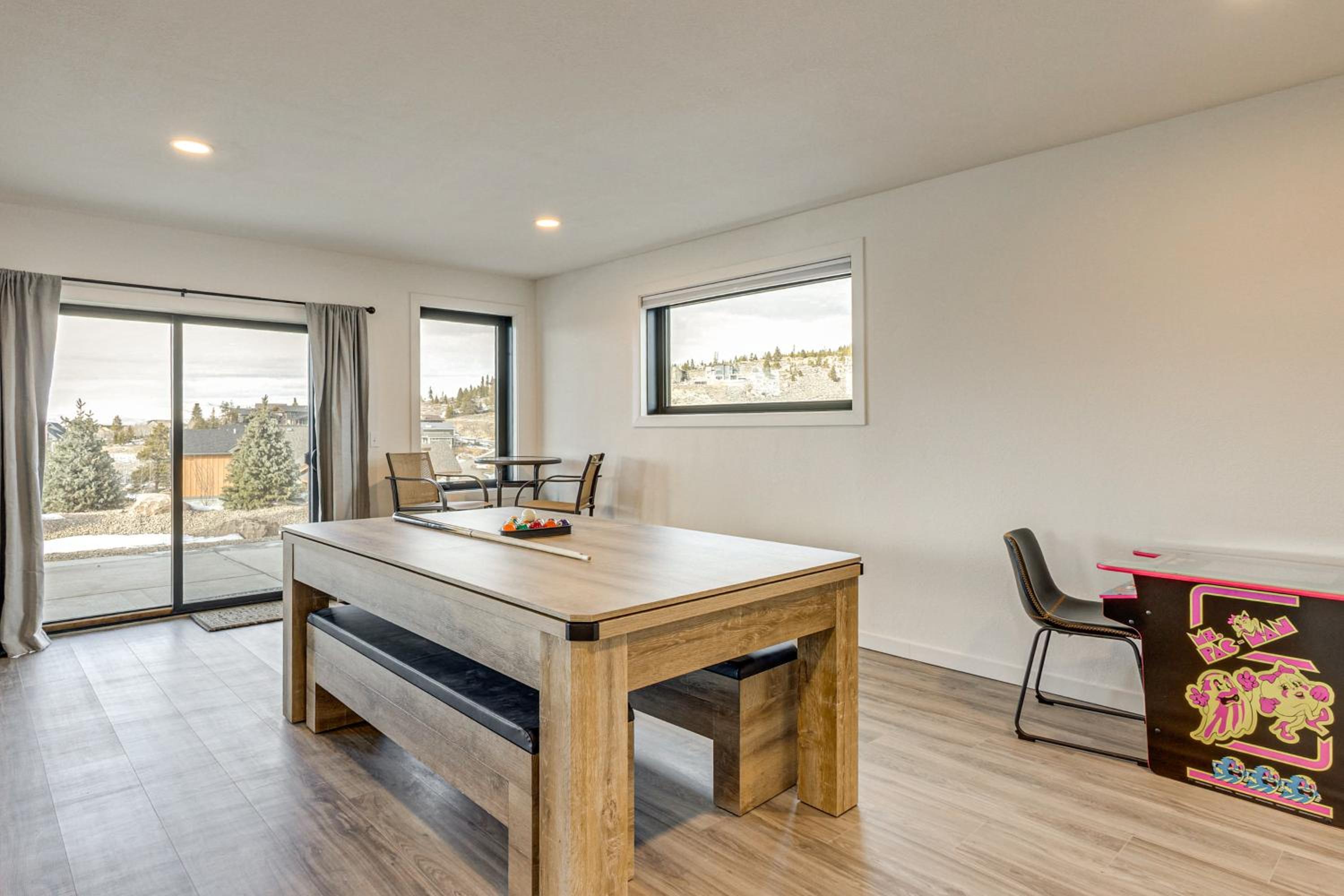 1 Mi to Granby Ranch Luxe Home with Mtn Views!