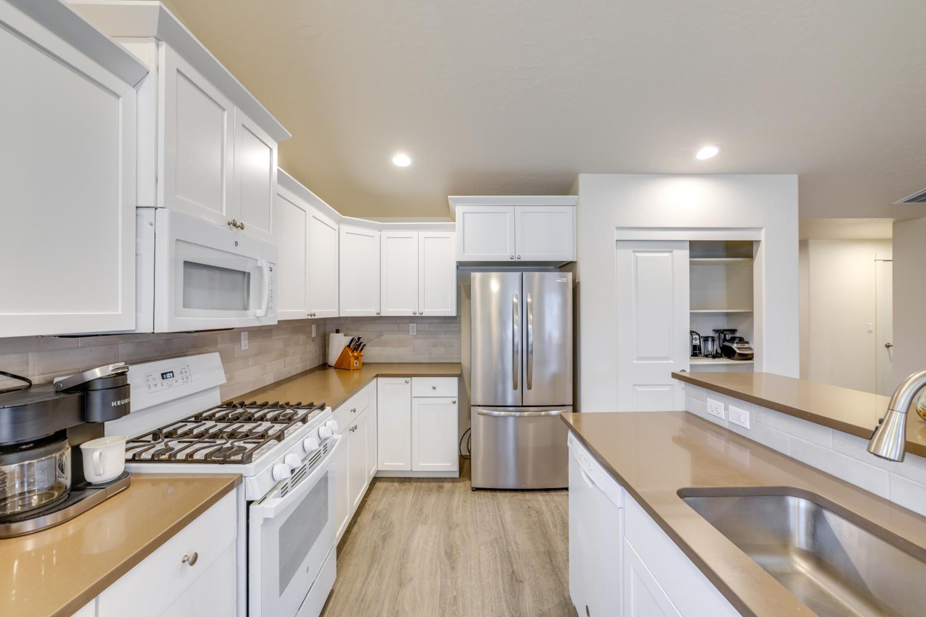 Private Suburban Hideaway 10 Mi to Dtwn Nampa!