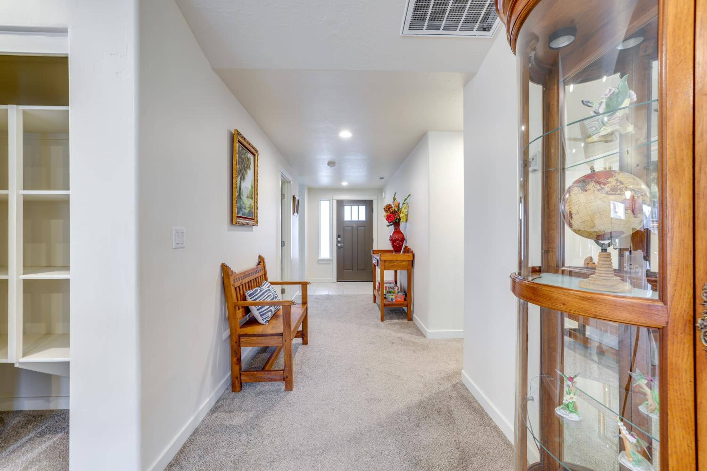 Private Suburban Hideaway 10 Mi to Dtwn Nampa!