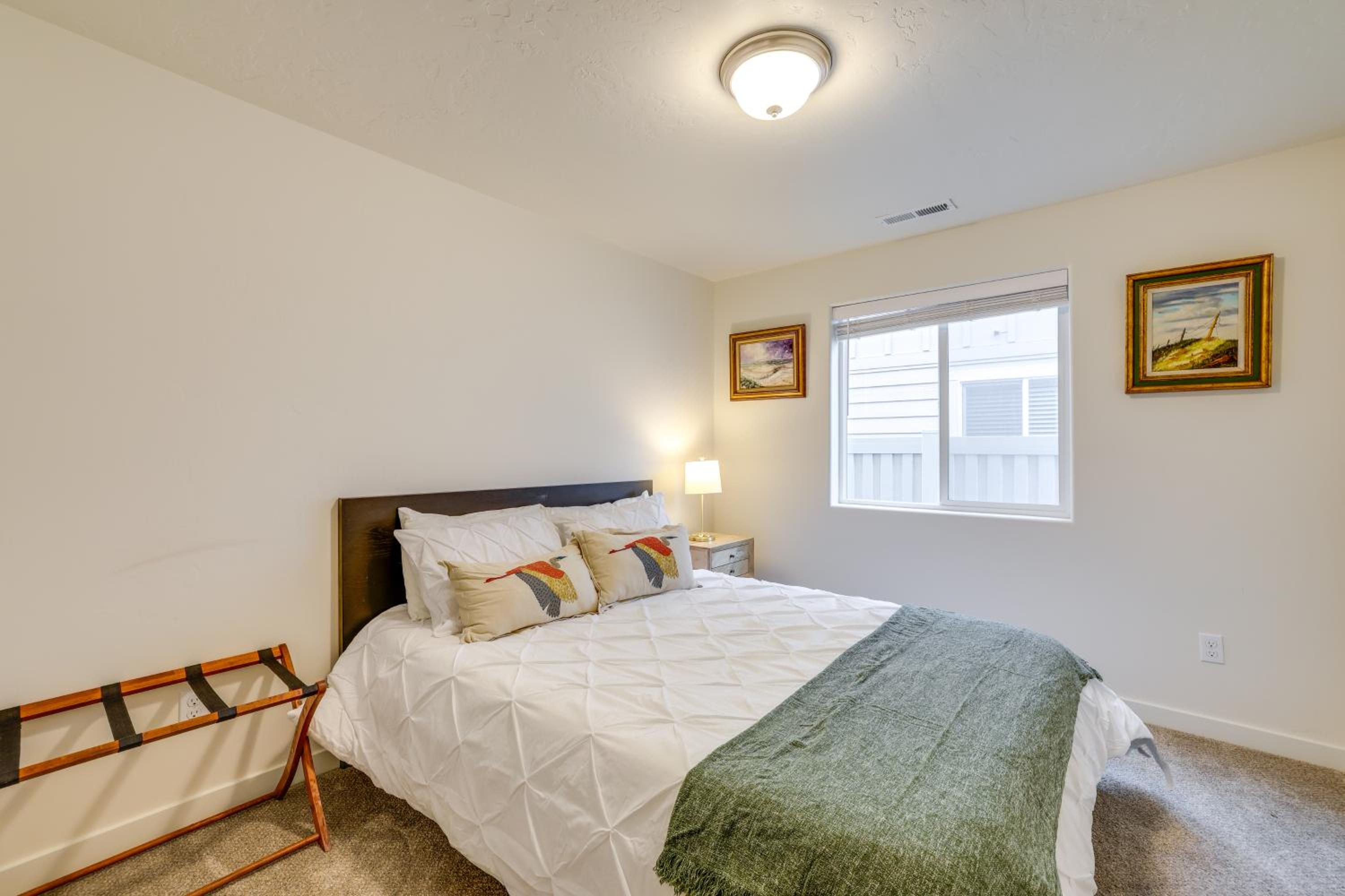 Private Suburban Hideaway 10 Mi to Dtwn Nampa!