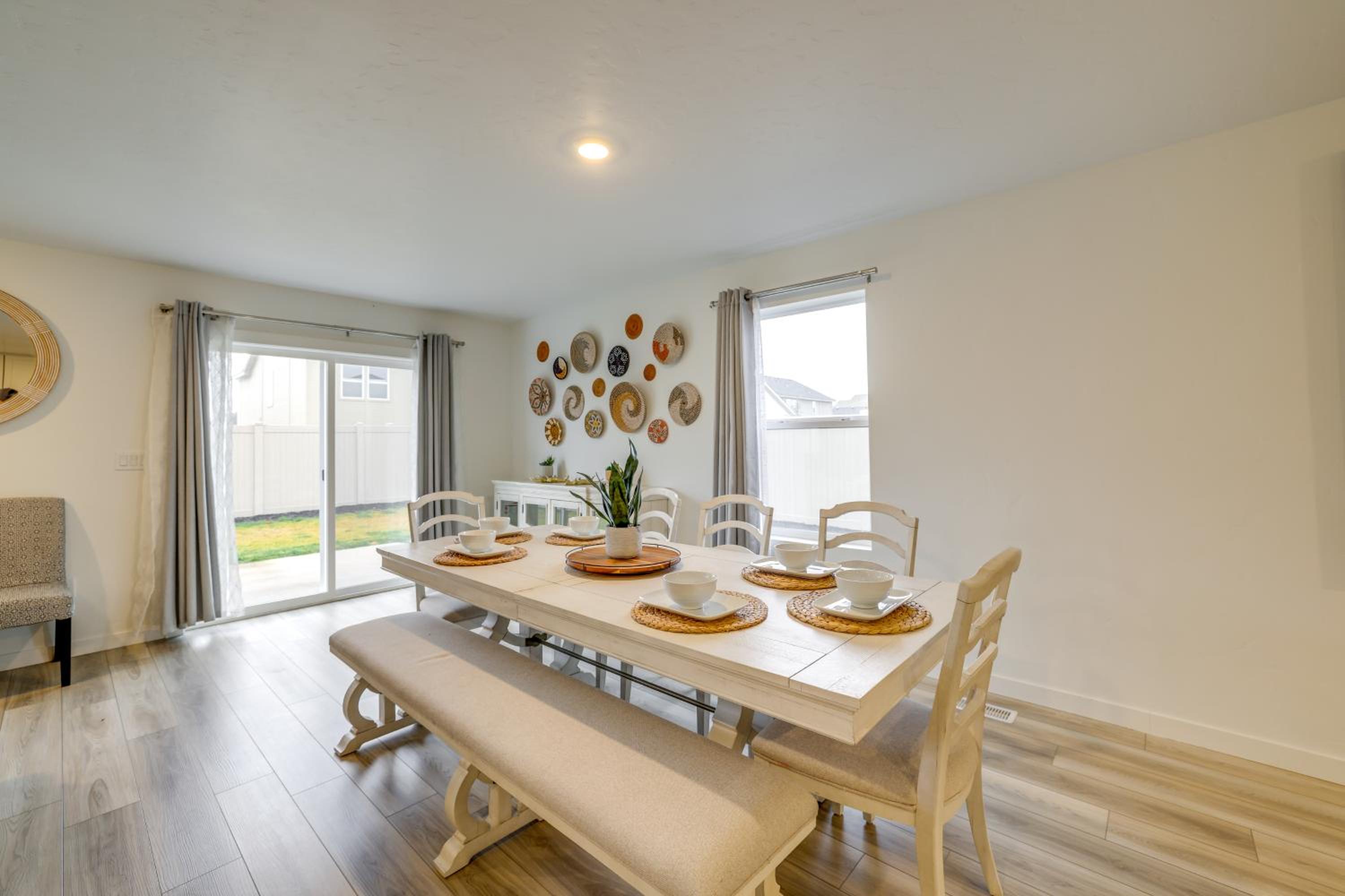 Newly Built Home with Yard, 4 Mi to Dtwn Caldwell!
