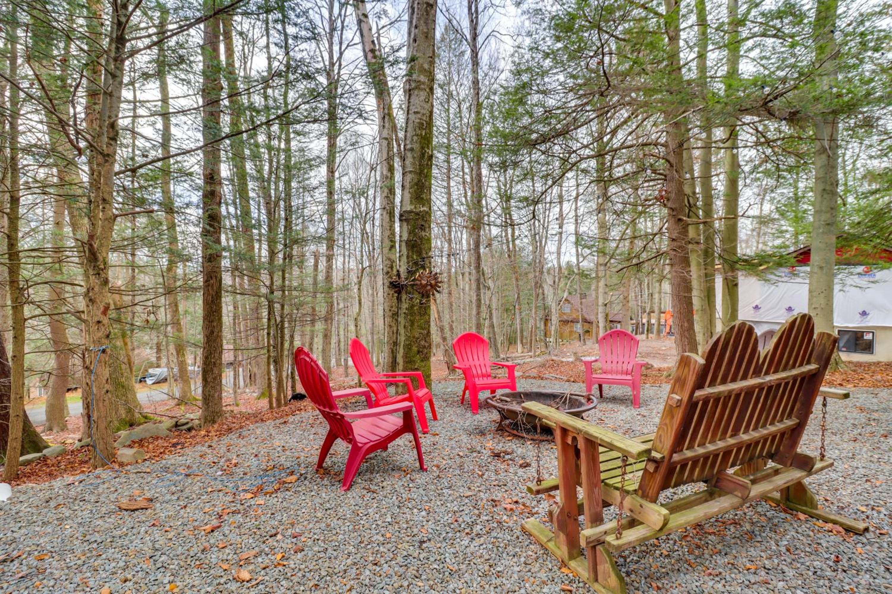 Cozy Lake Wallenpaupack Cabin with Community Perks
