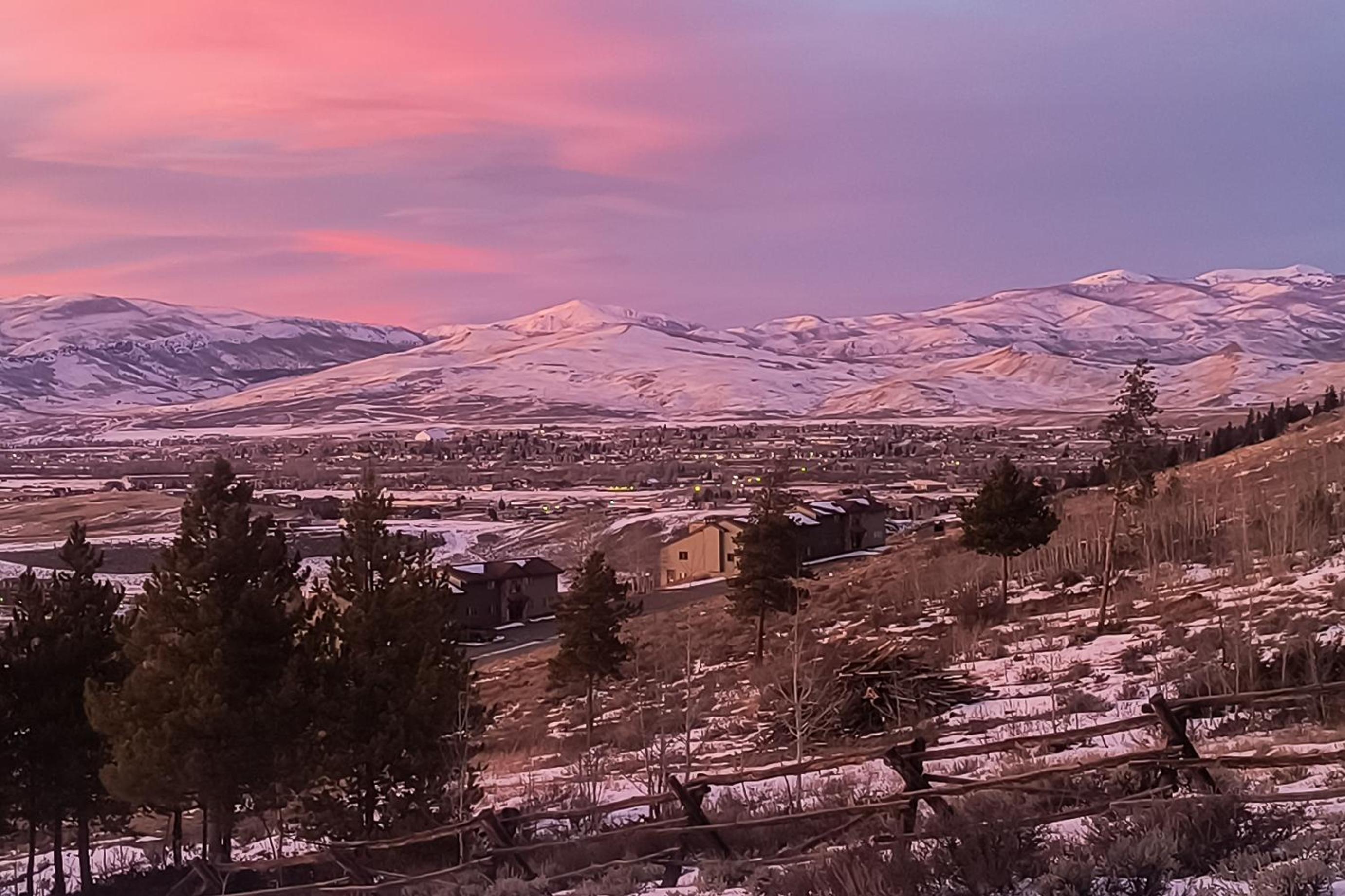 1 Mi to Granby Ranch Luxe Home with Mtn Views!