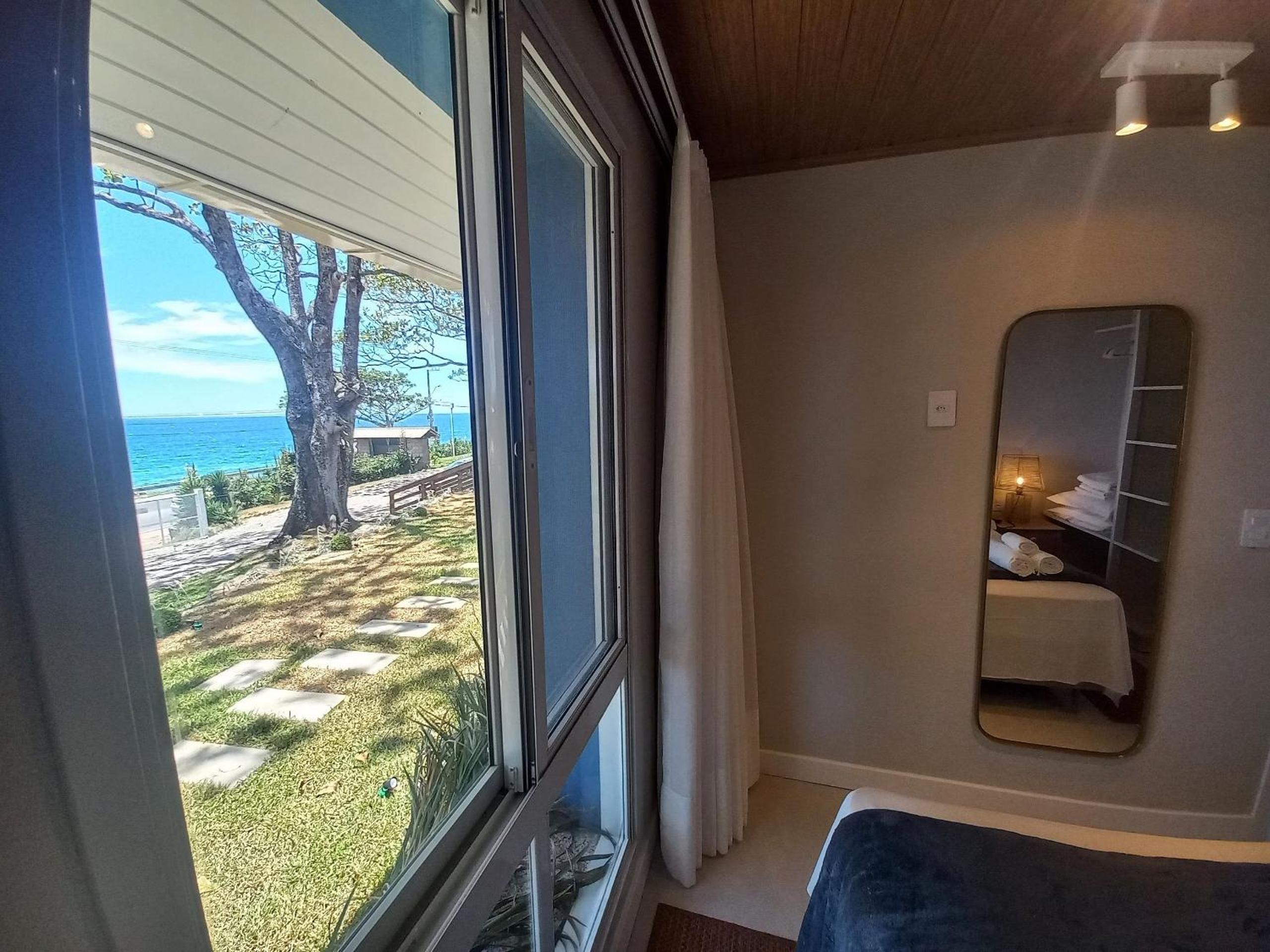 Beachfront condominium in Morro das Pedras - FTSs