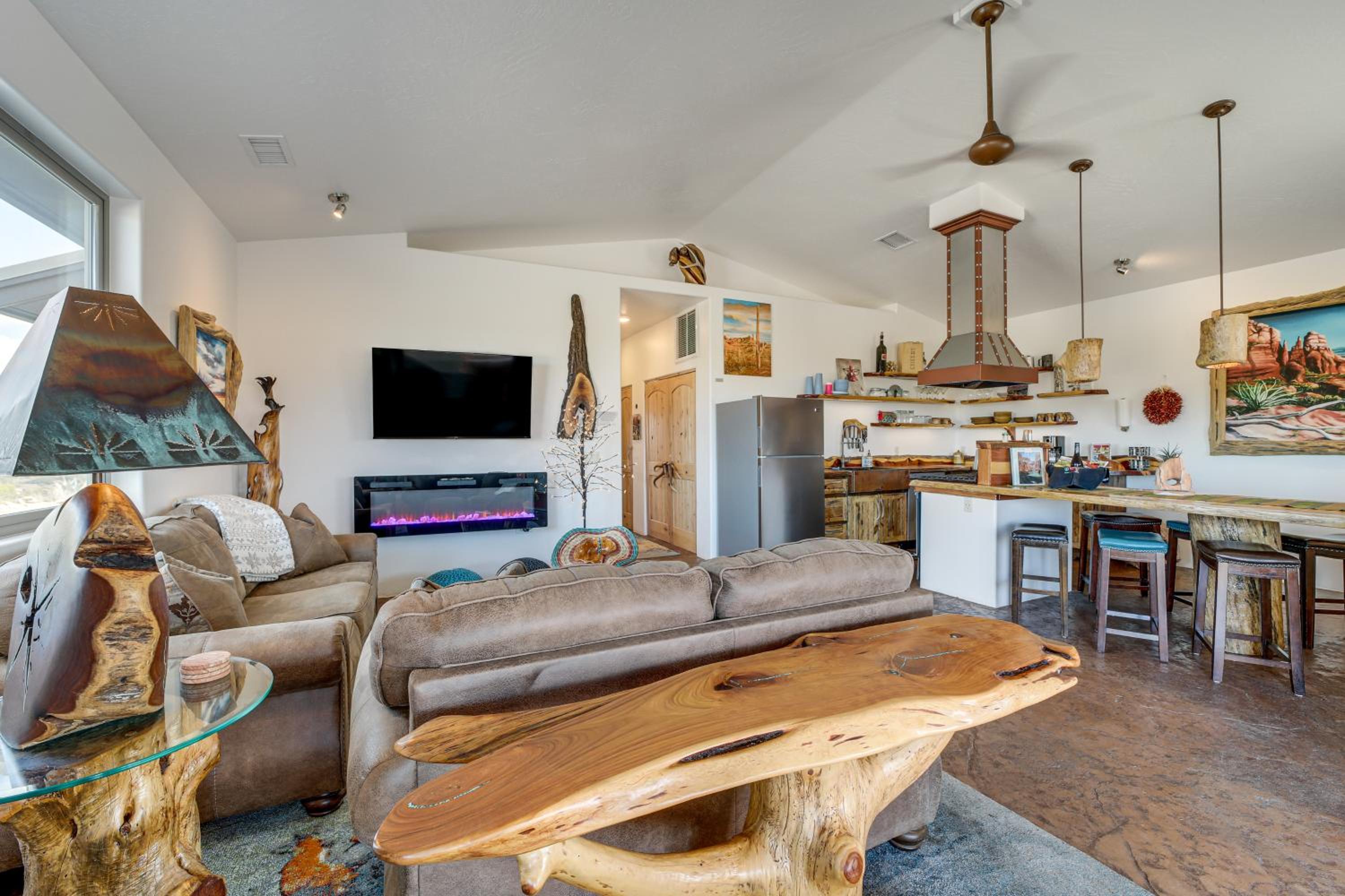 Surrounding Mtn and Valley Views! Cornville Getaway