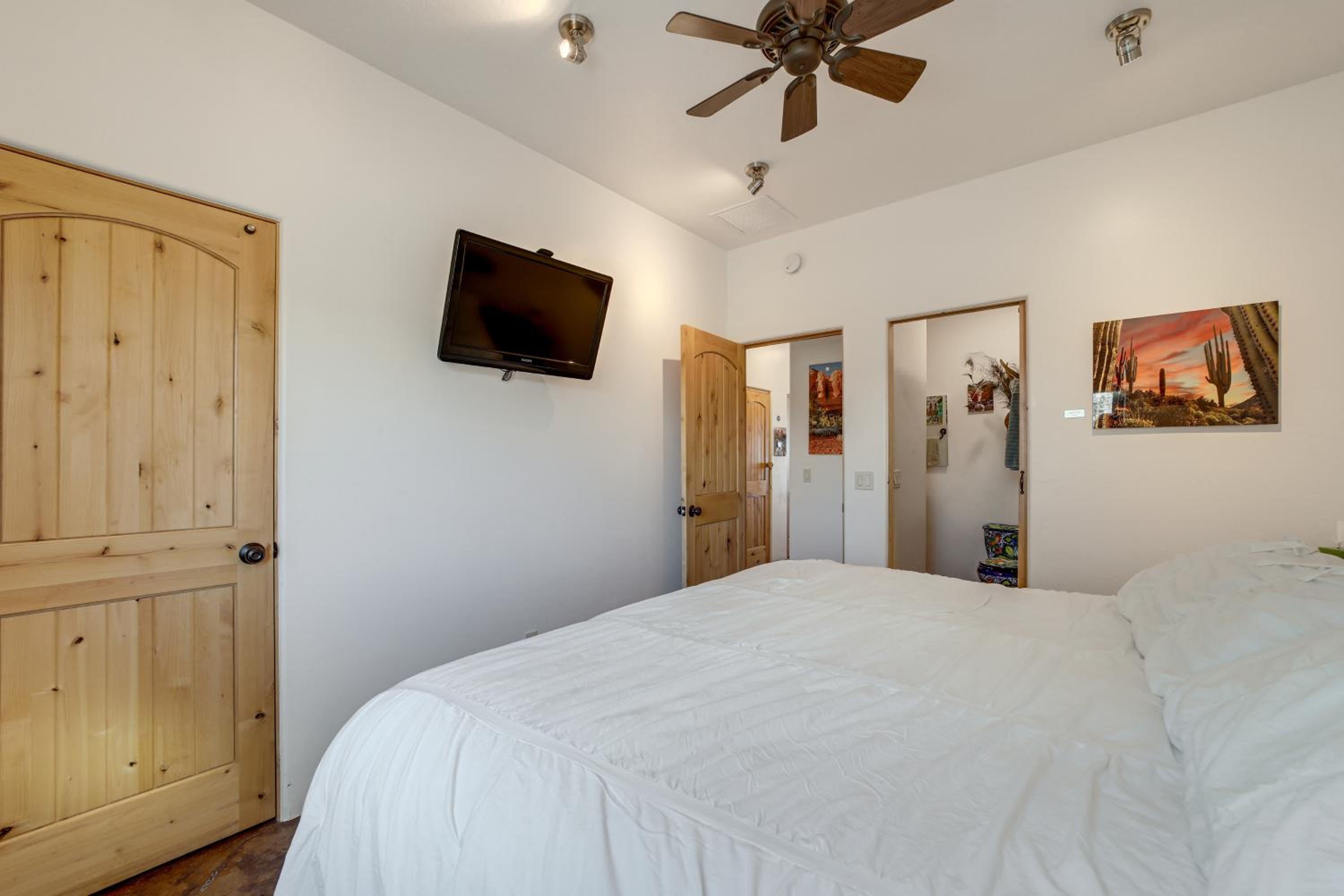 Surrounding Mtn and Valley Views! Cornville Getaway