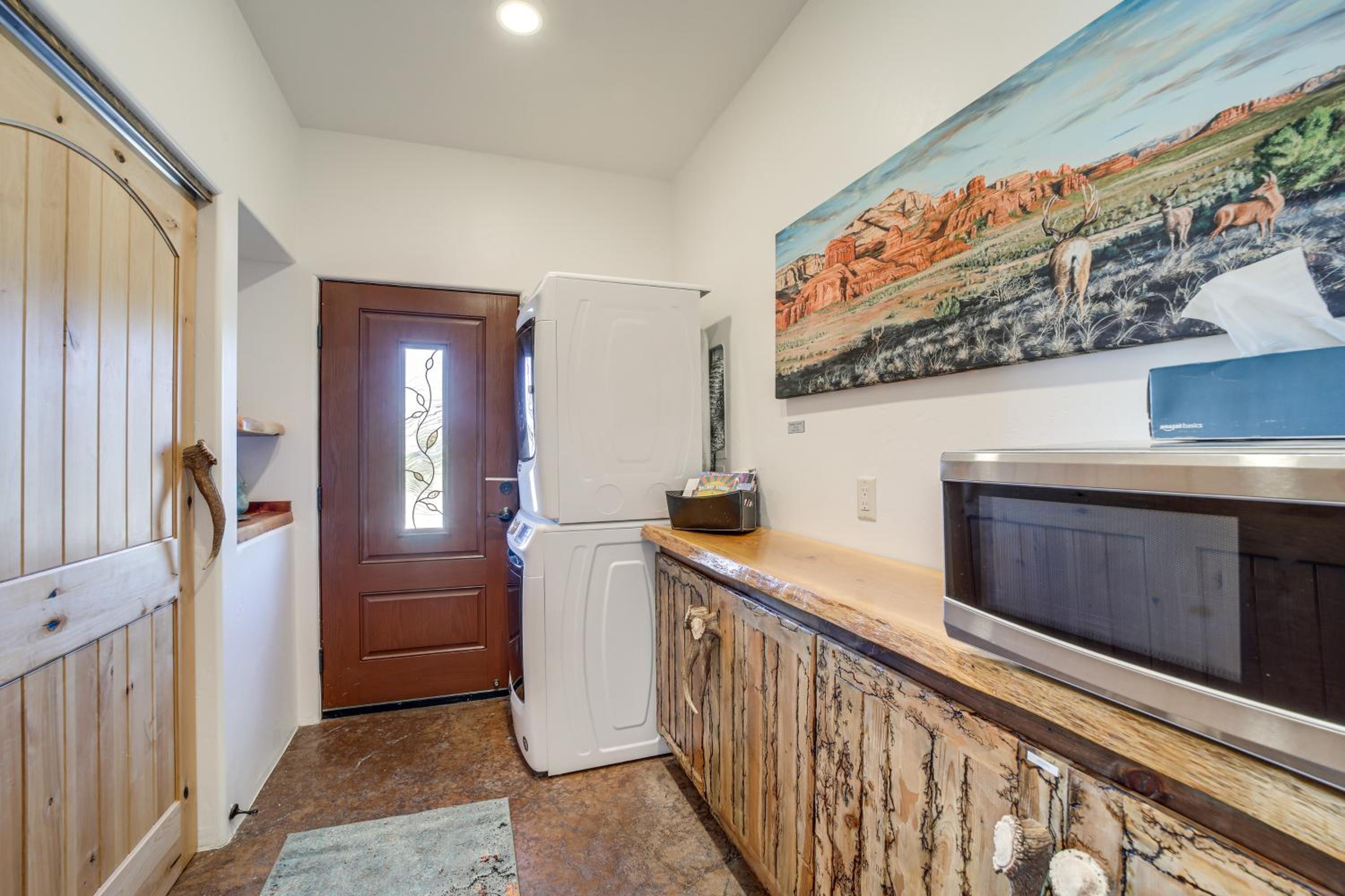 Surrounding Mtn and Valley Views! Cornville Getaway