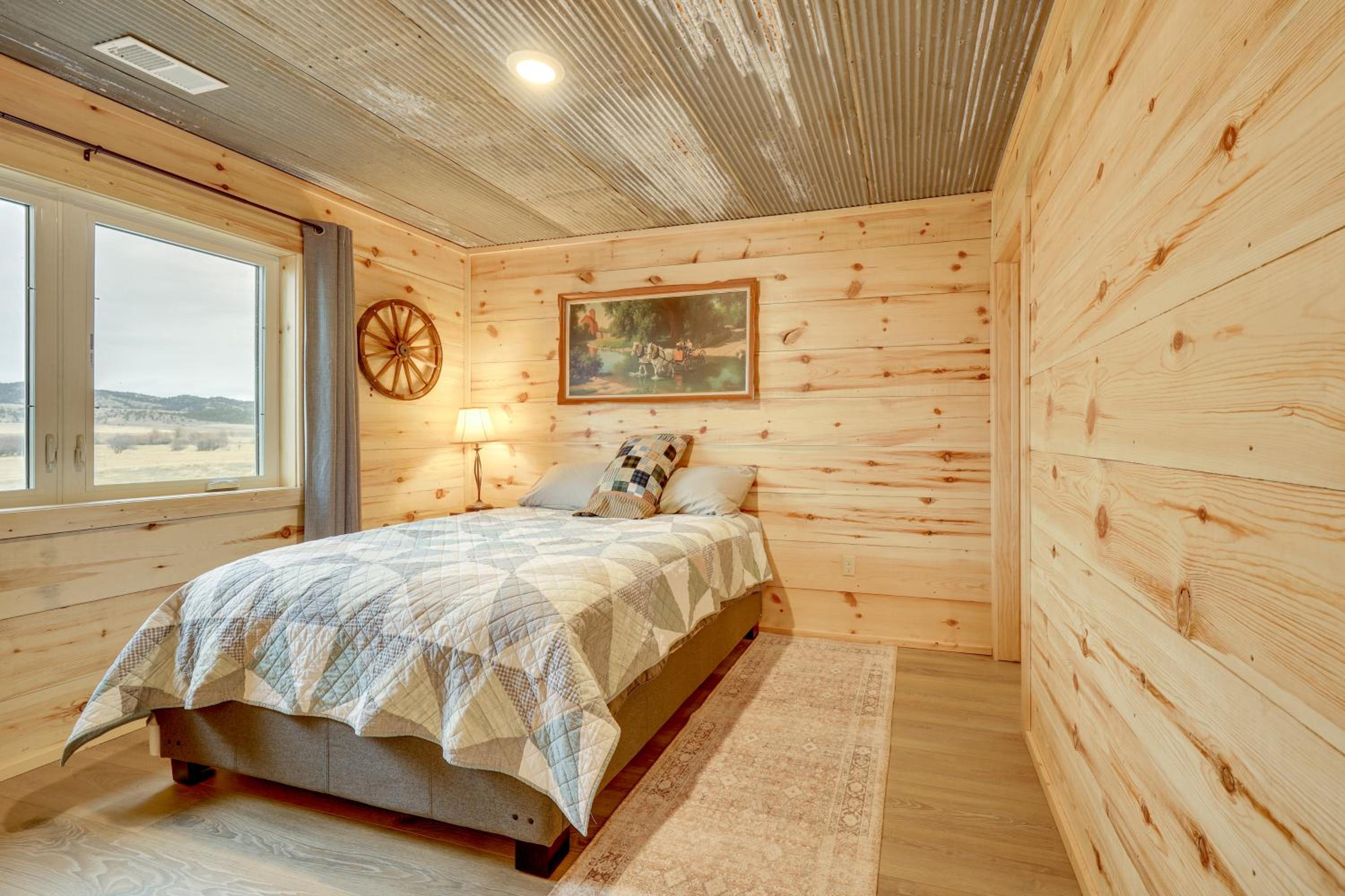 New-Build, Mtn-View White Sulphur Springs Home!