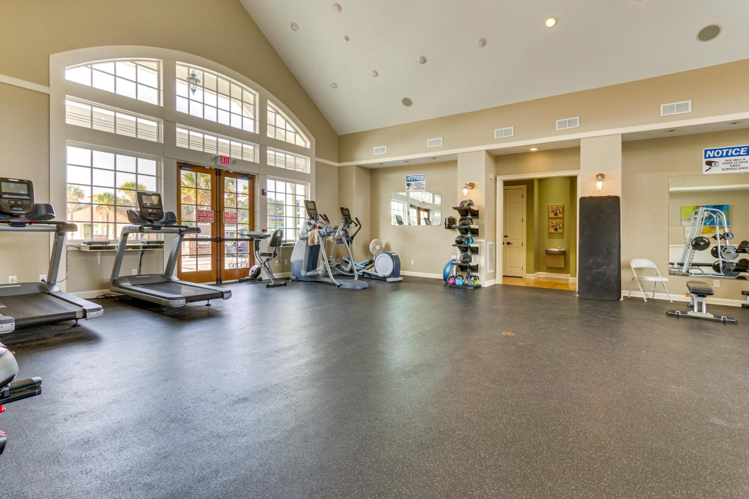 Community Pool! Family-Friendly Savannah Retreat