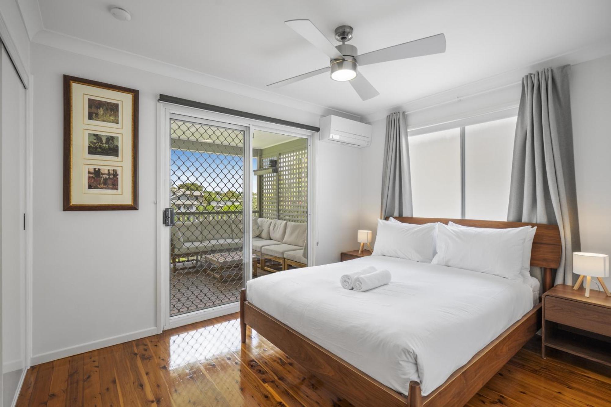 Bright 3-Bed Home in Leafy Annerley