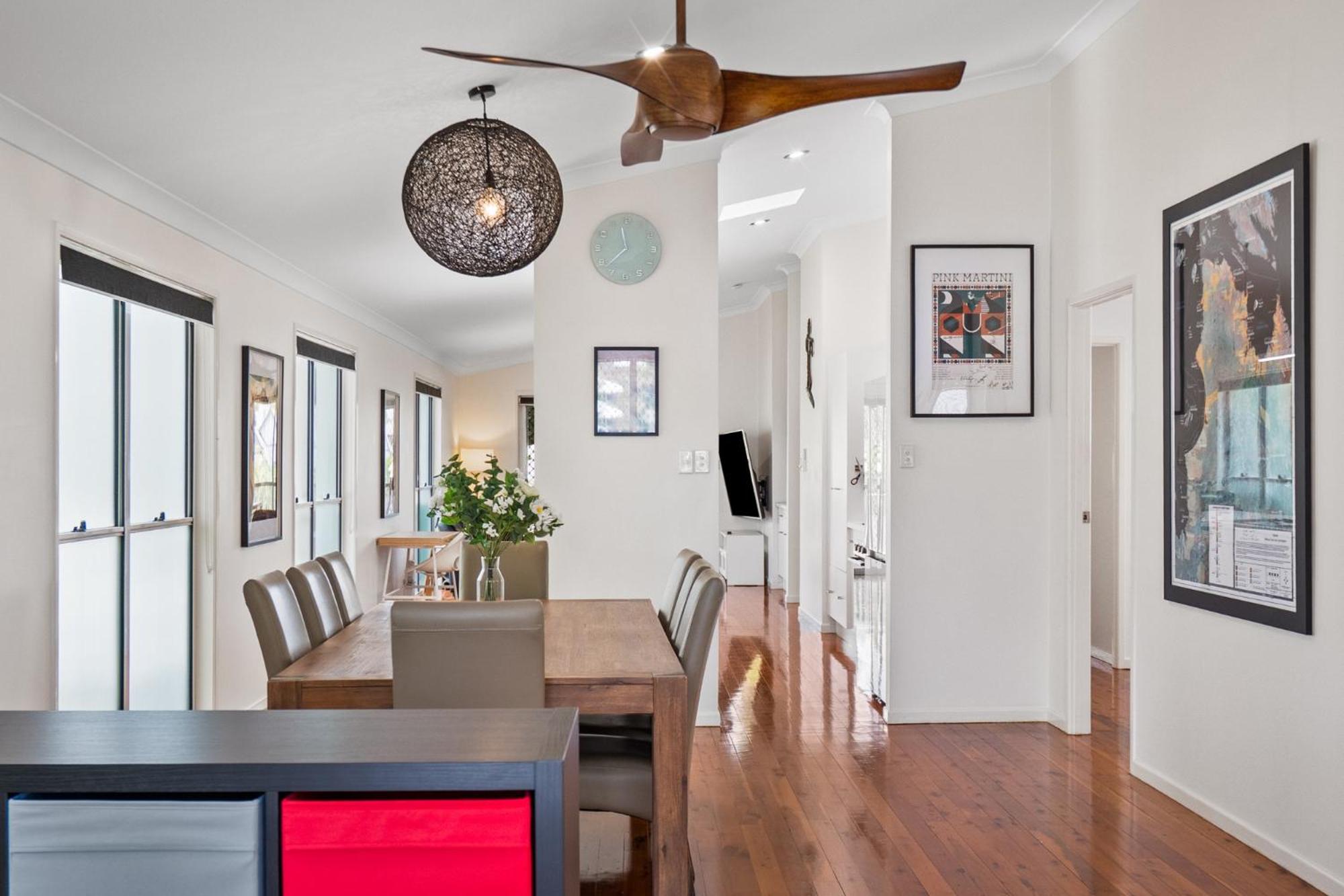 Bright 3-Bed Home in Leafy Annerley
