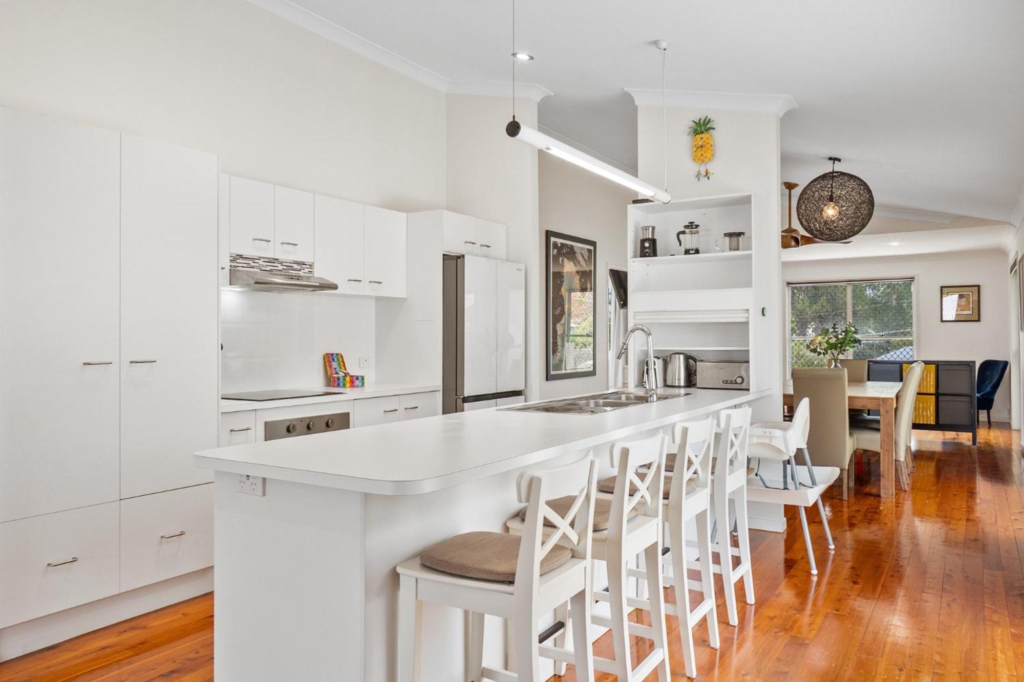 Bright 3-Bed Home in Leafy Annerley