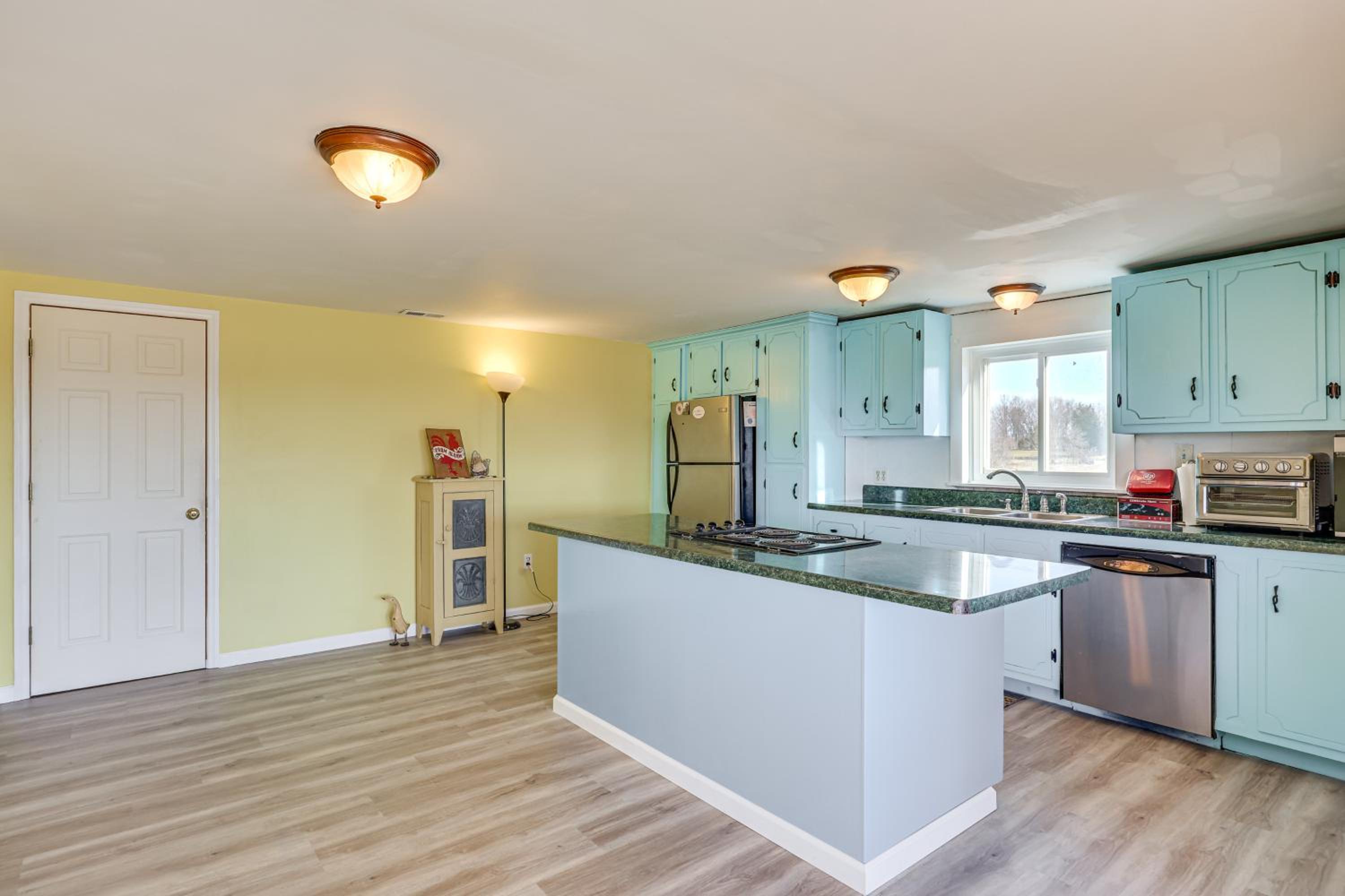 100-Acre Family Getaway in Kenbridge Pets Welcome