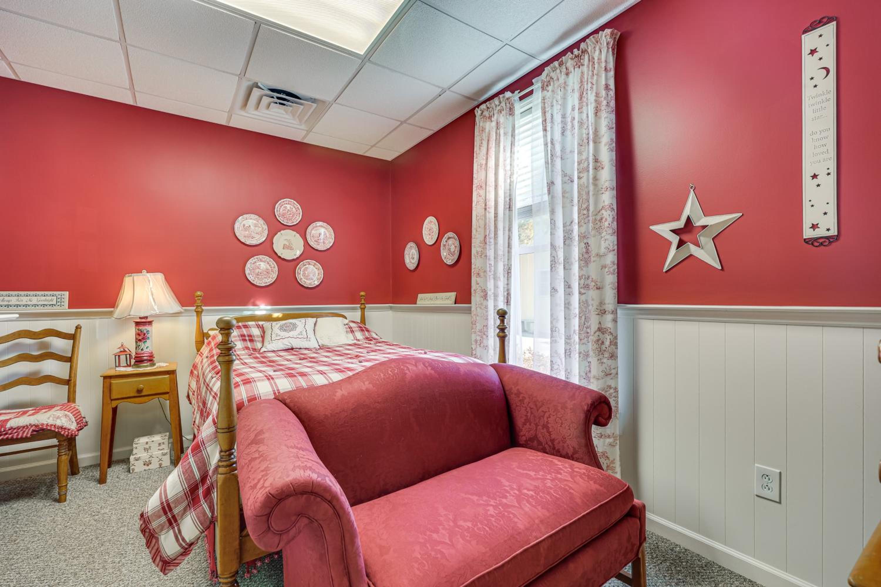100-Acre Family Getaway in Kenbridge Pets Welcome