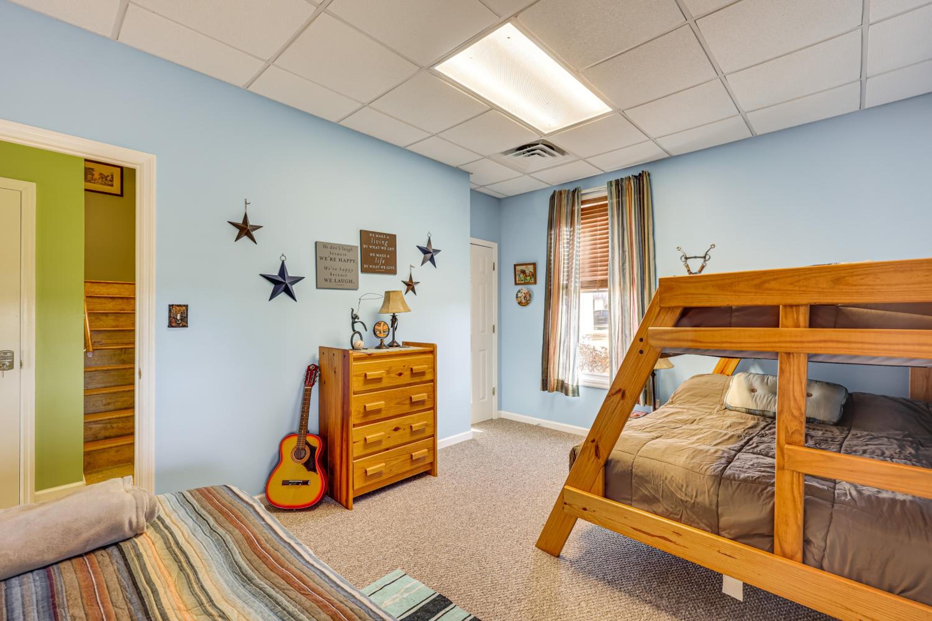 100-Acre Family Getaway in Kenbridge Pets Welcome