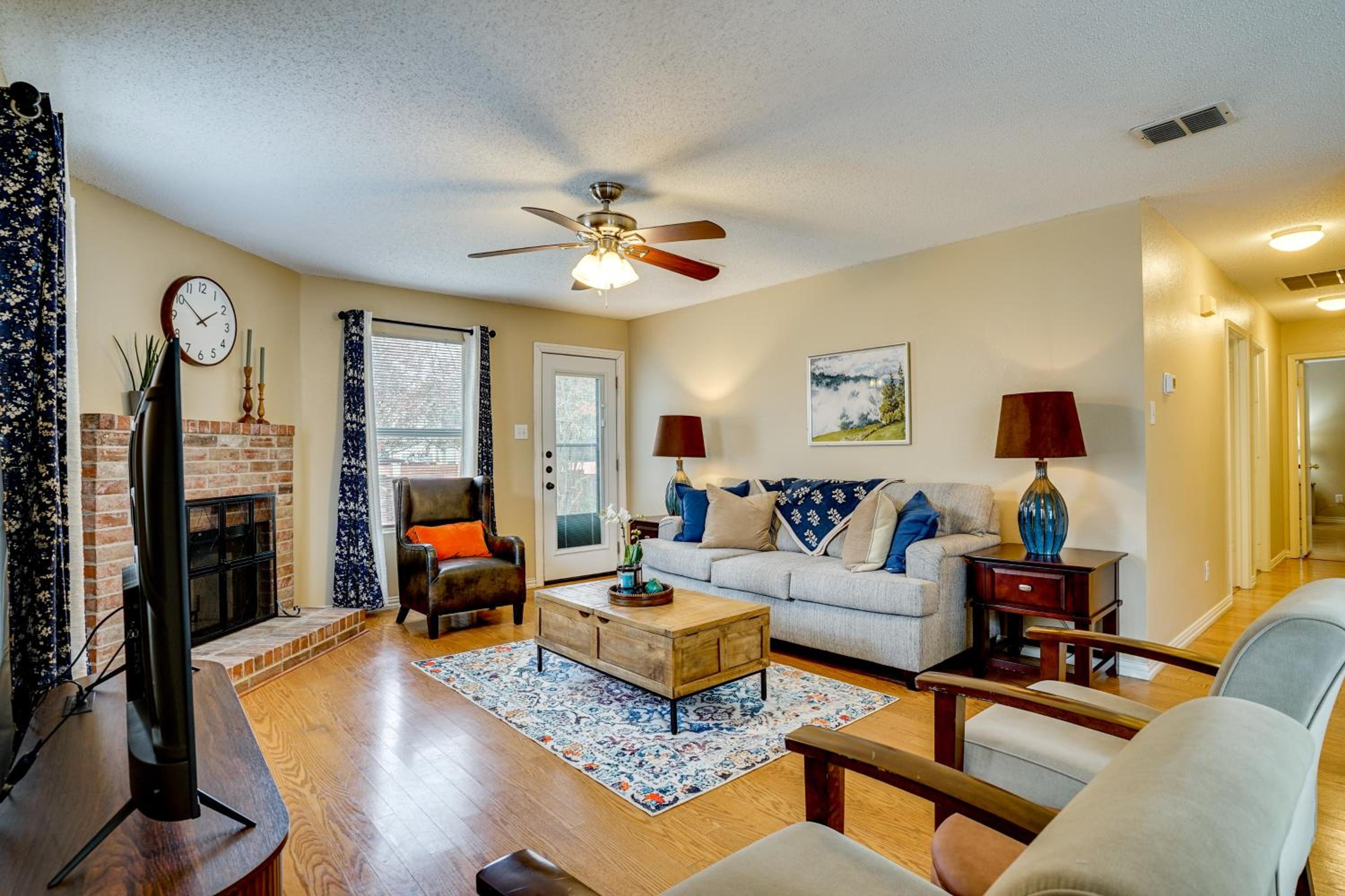 Family Getaway with Fenced Yard in Haltom City!