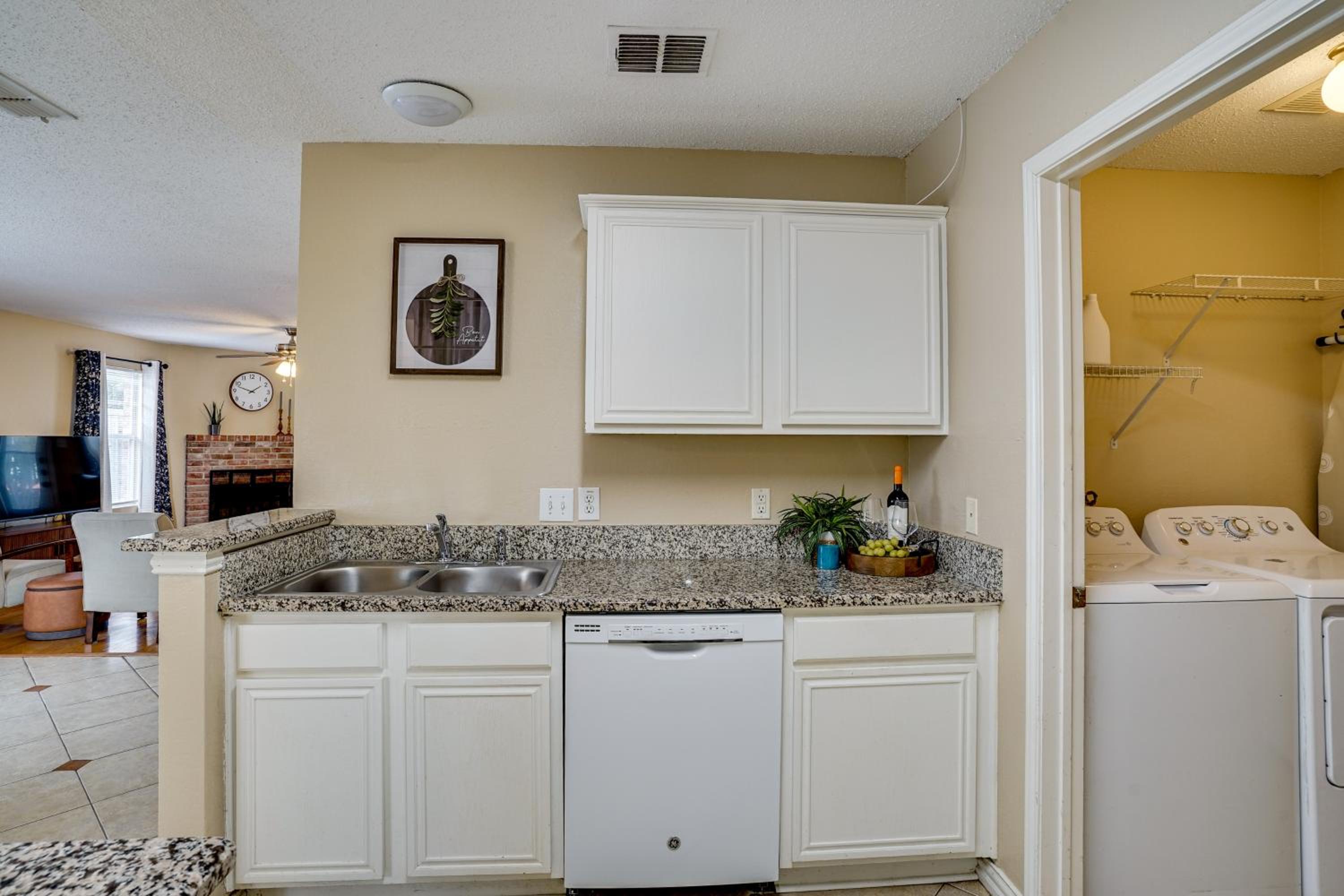 Family Getaway with Fenced Yard in Haltom City!