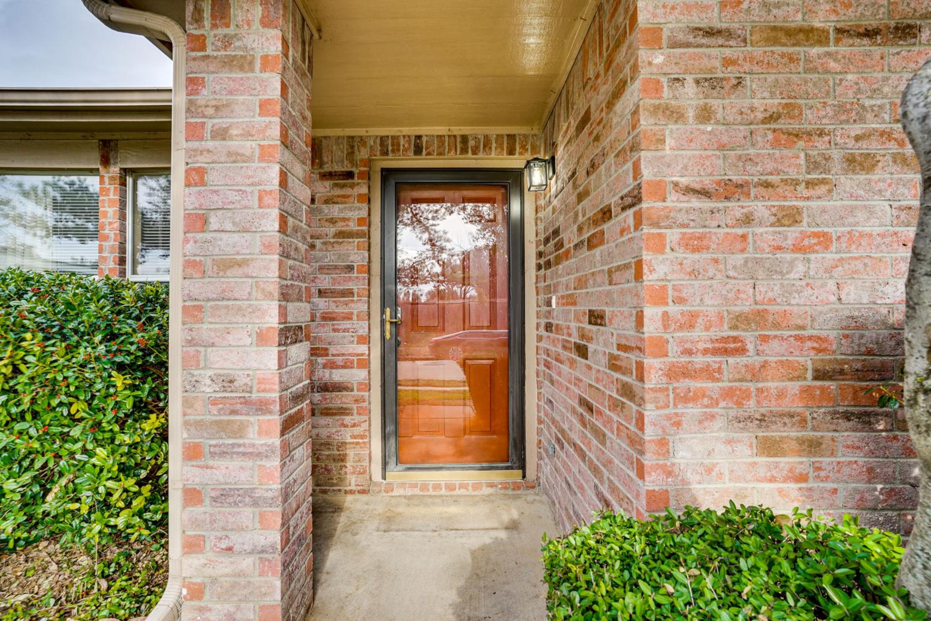 Family Getaway with Fenced Yard in Haltom City!