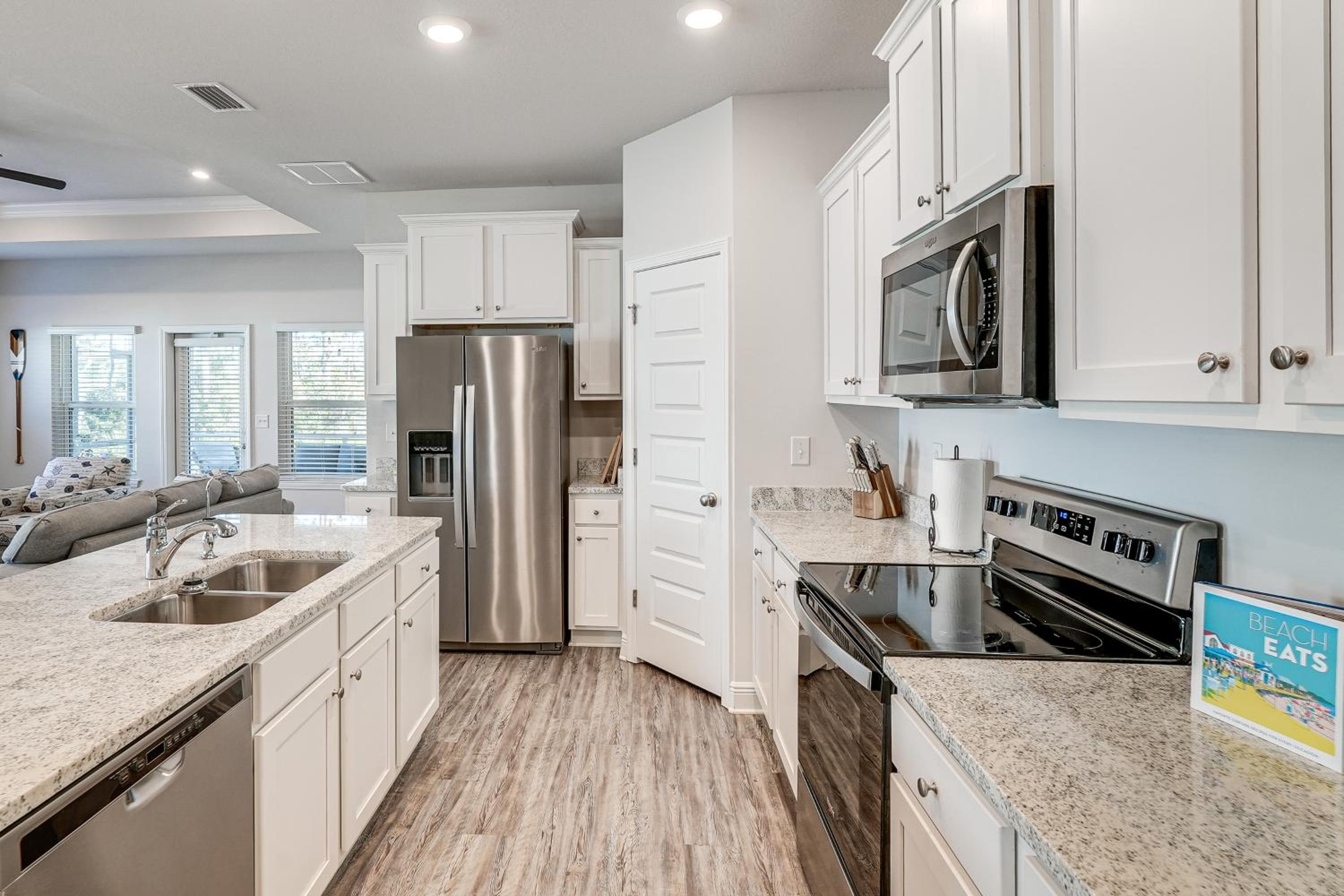 Stroll to Shore Airy Home with Lanai in Port St Joe