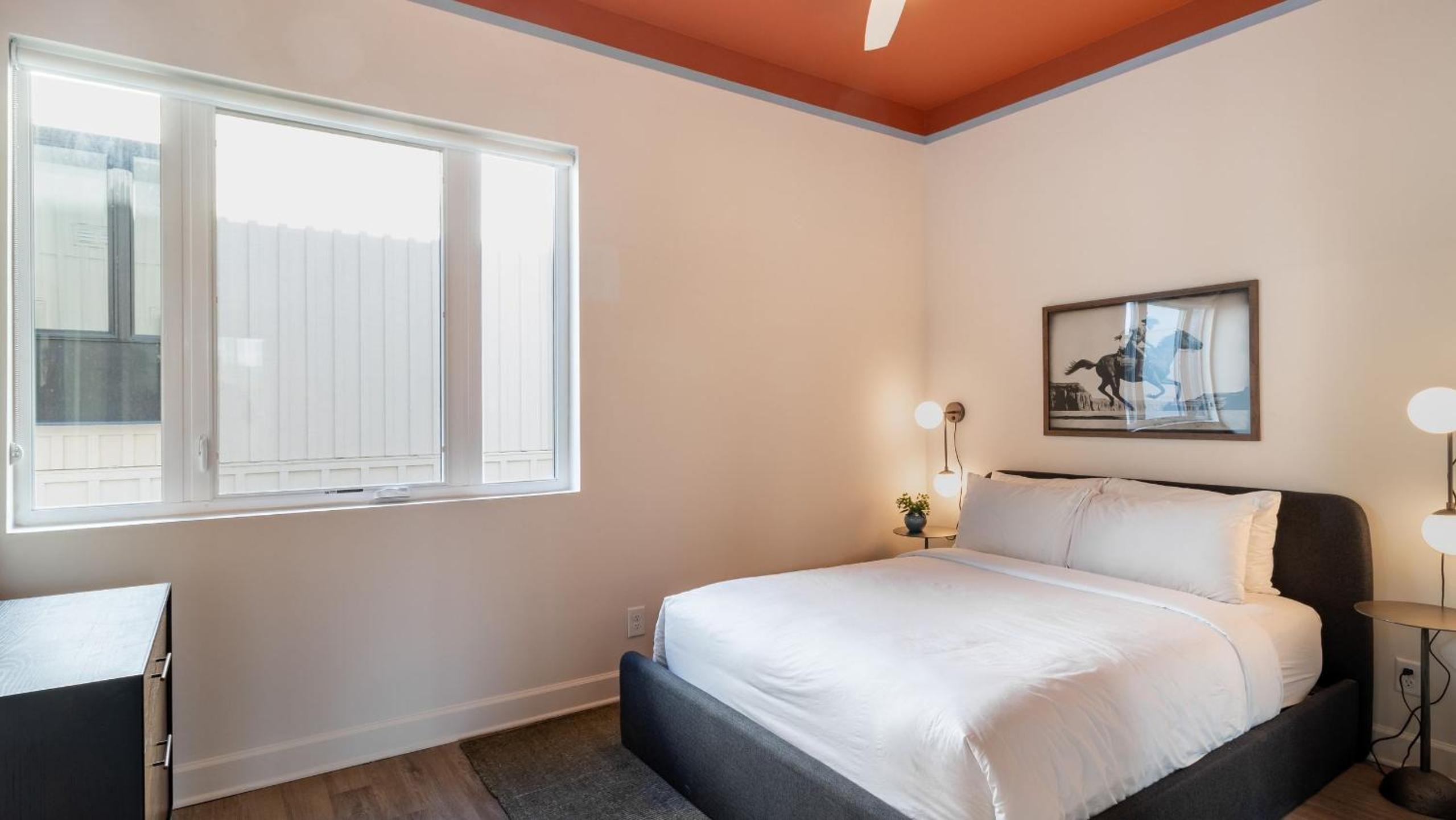 Sleeps 24 Game Rooms Murals Balconies Soundcheck Vinyl House by AvantStay