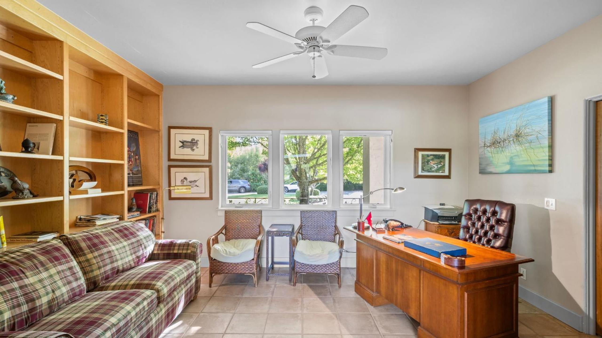 Vineyard Estate w Pool Spa Bocce Ball Mins to Wineries Park Lawndale Manor by AvantStay