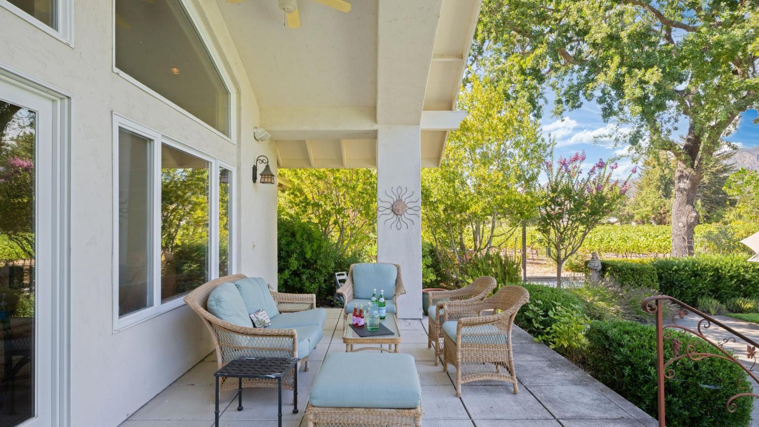 Vineyard Estate w Pool Spa Bocce Ball Mins to Wineries Park Lawndale Manor by AvantStay