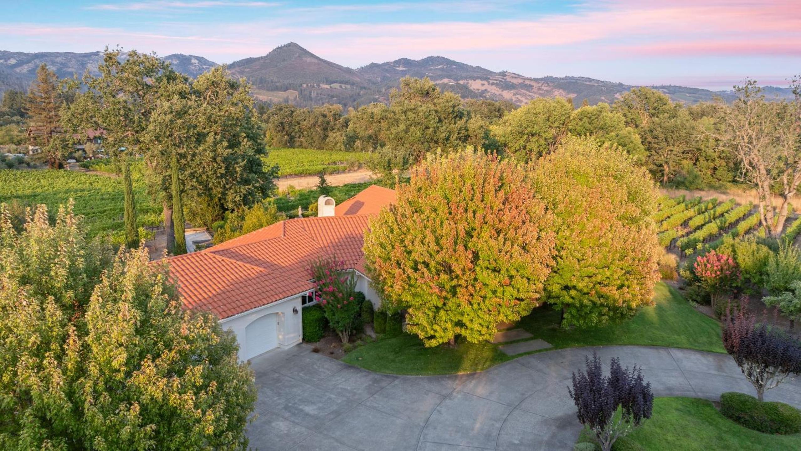 Vineyard Estate w Pool Spa Bocce Ball Mins to Wineries Park Lawndale Manor by AvantStay