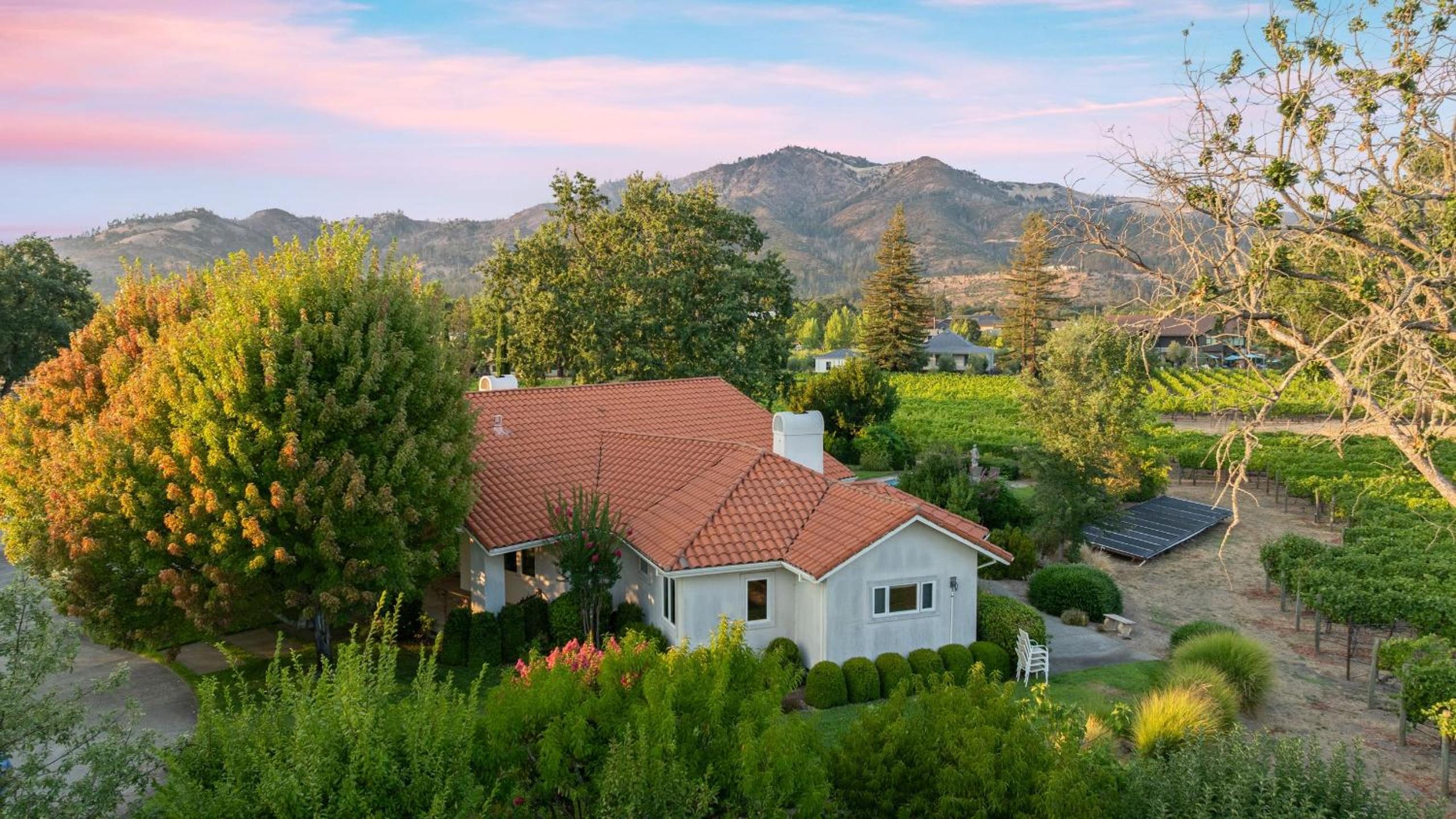 Vineyard Estate w Pool Spa Bocce Ball Mins to Wineries Park Lawndale Manor by AvantStay