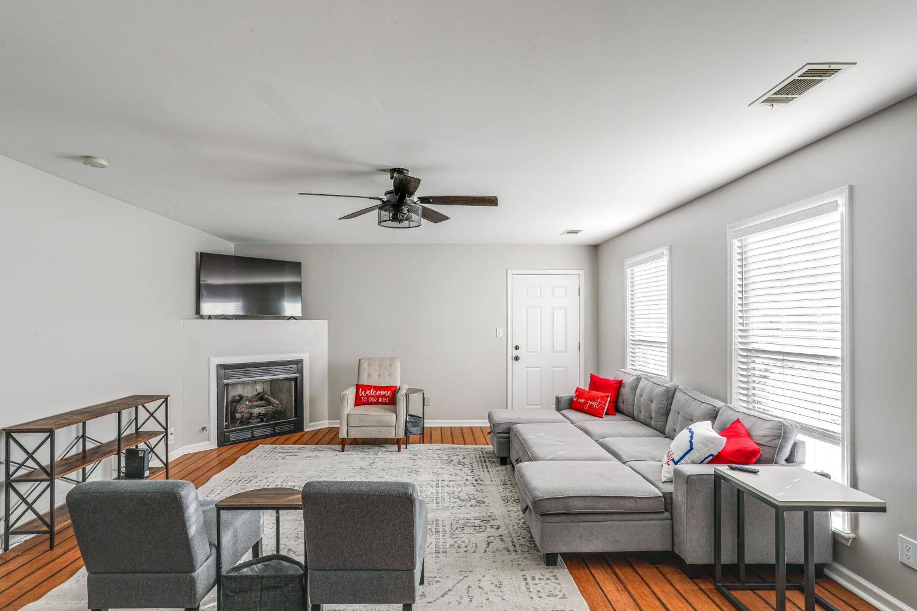 Work, Play and Visit Ole Miss! Cozy Escape Near Town