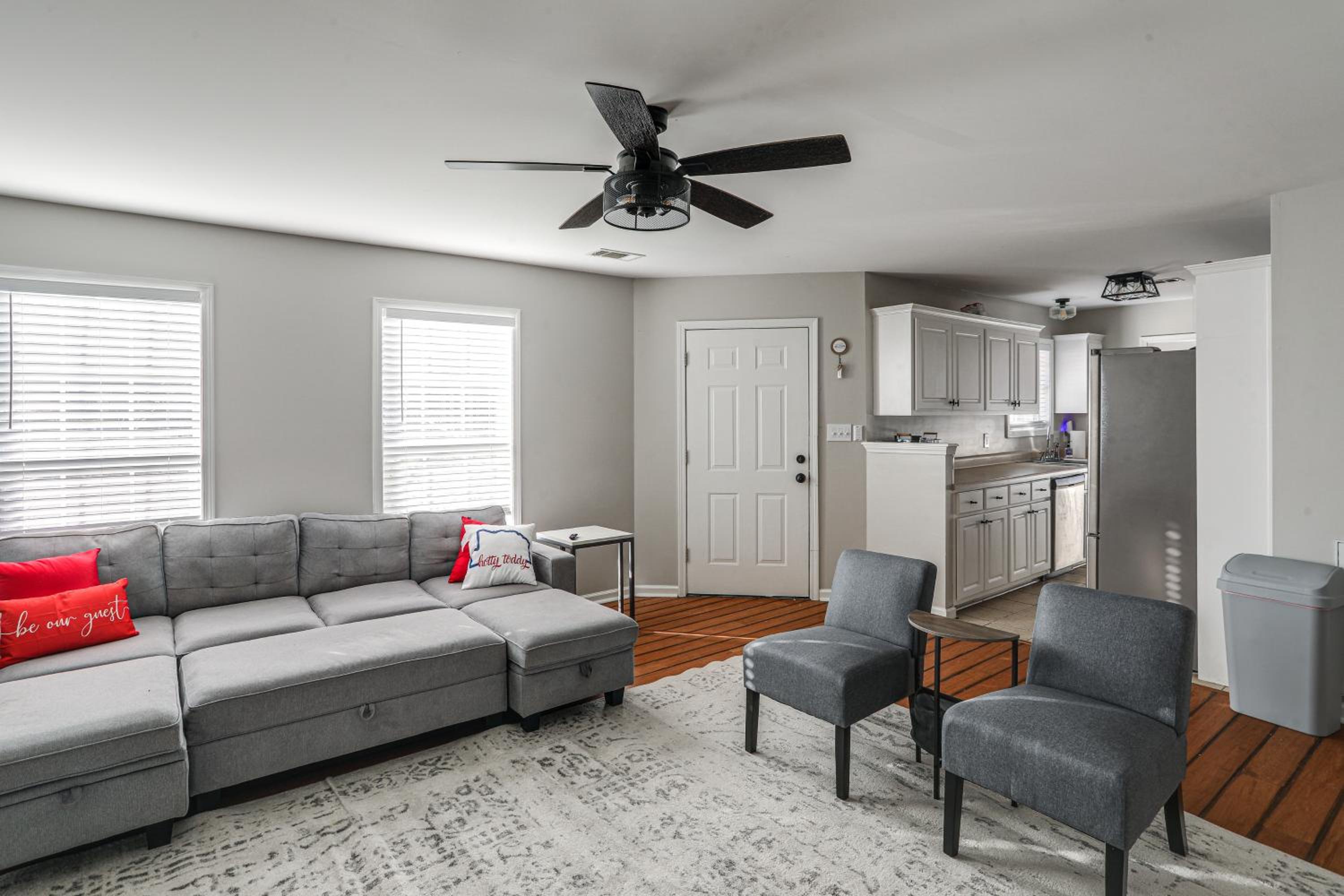Work, Play and Visit Ole Miss! Cozy Escape Near Town