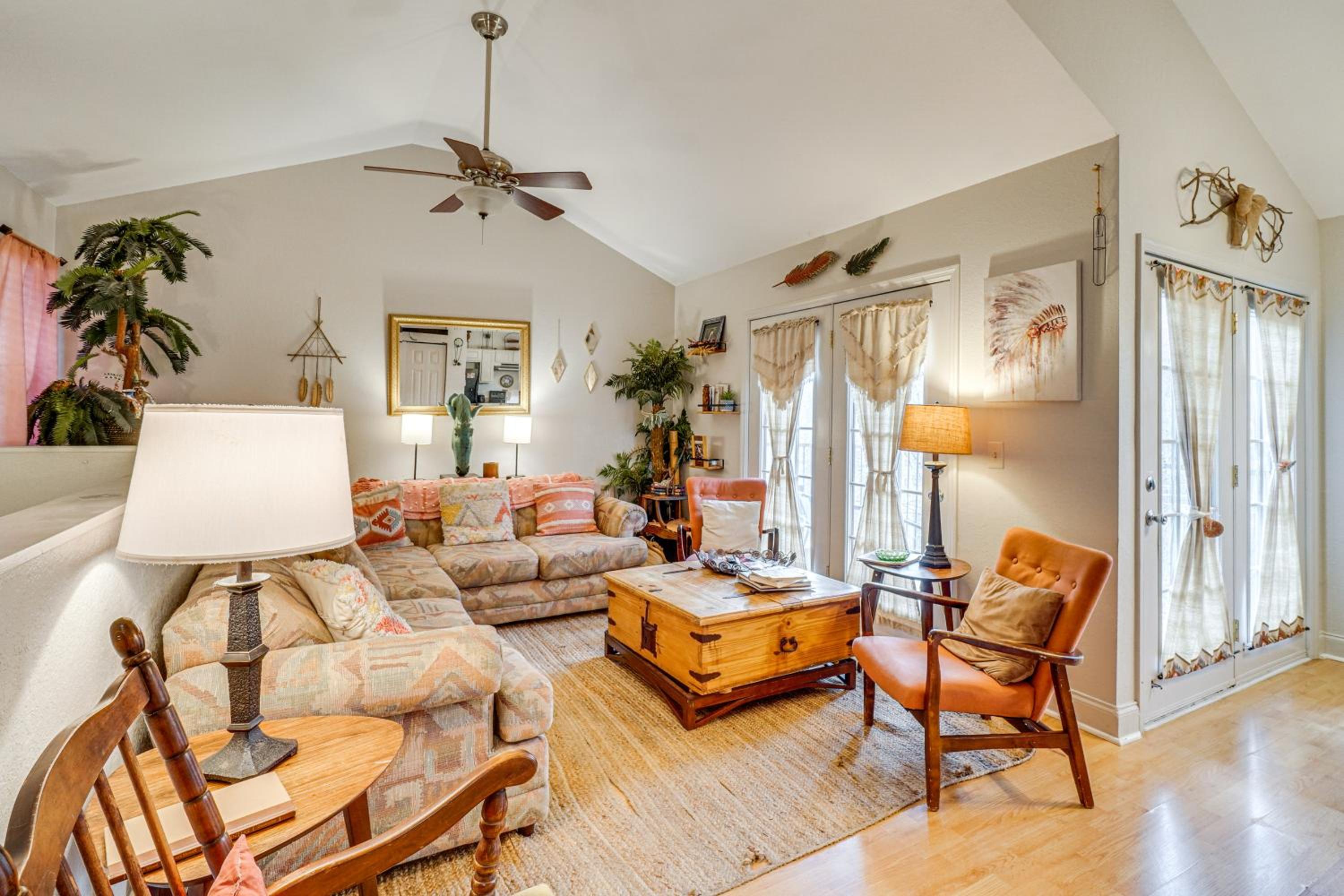 Prime Location! Peaceful Gatlinburg Stay with Deck