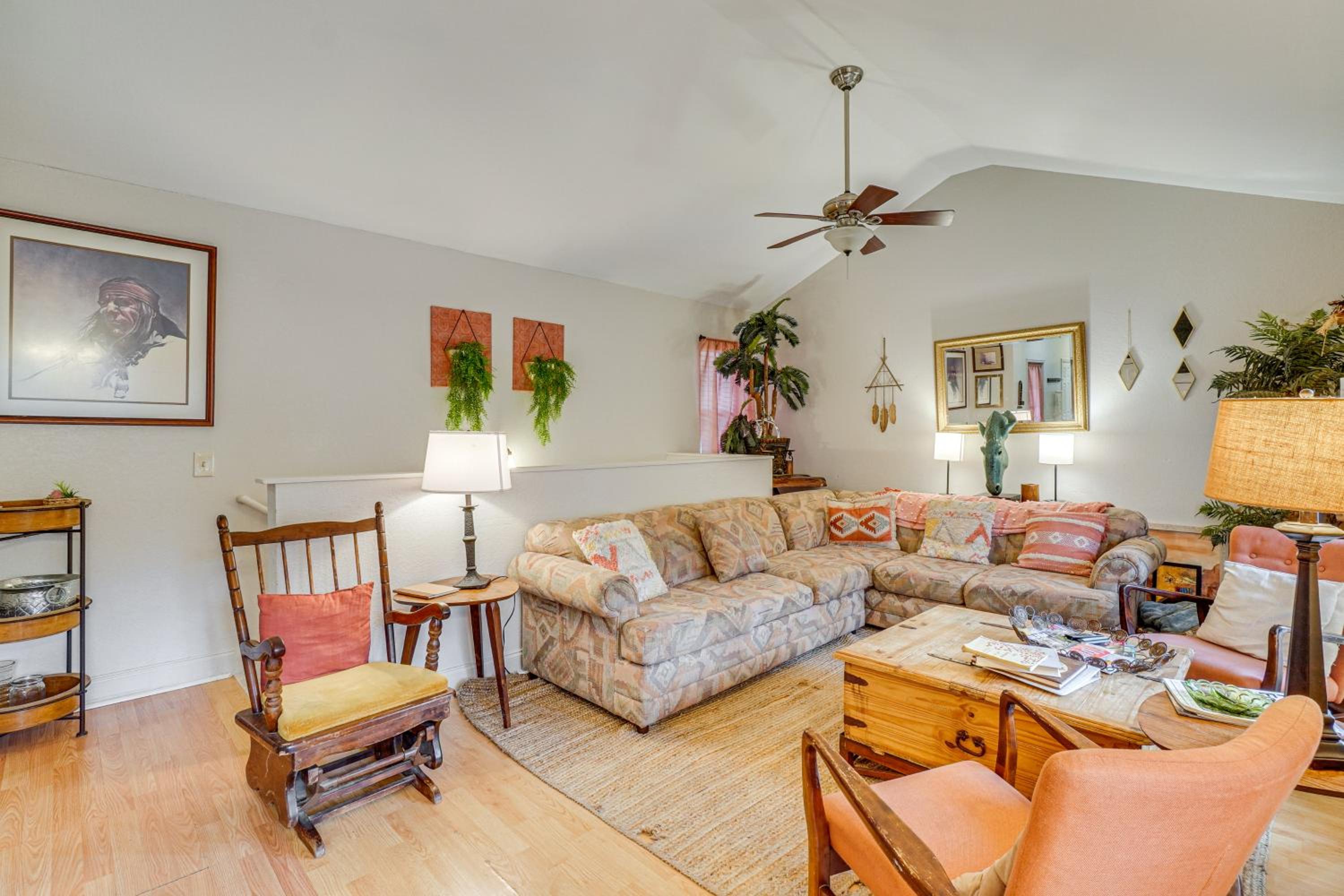 Prime Location! Peaceful Gatlinburg Stay with Deck