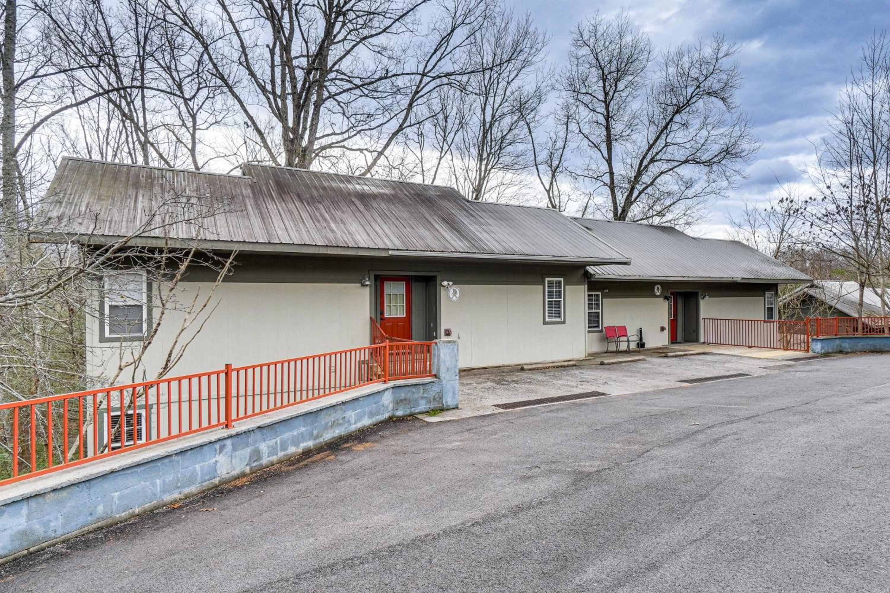 Newly Remodeled Mtn-View Retreat Private Hot Tub