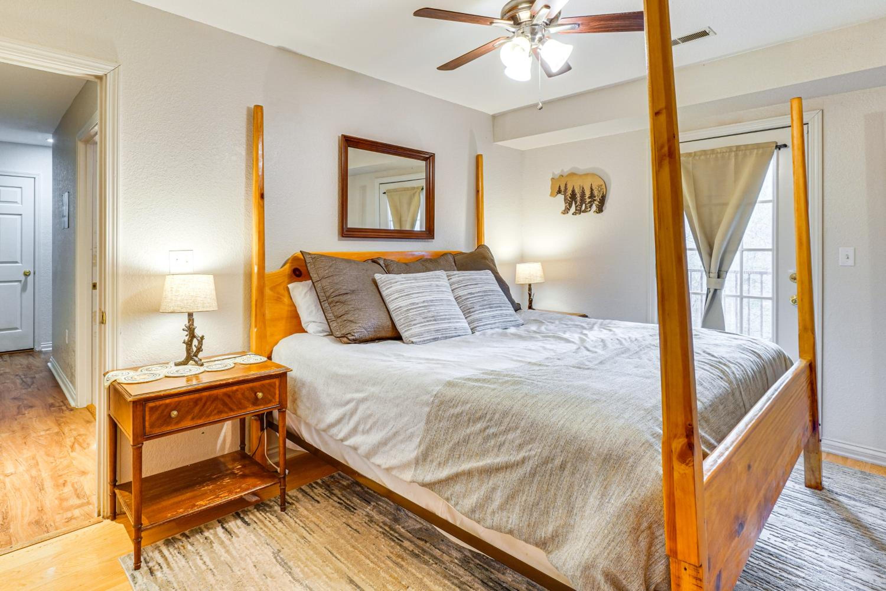 Newly Remodeled Mtn-View Retreat Private Hot Tub