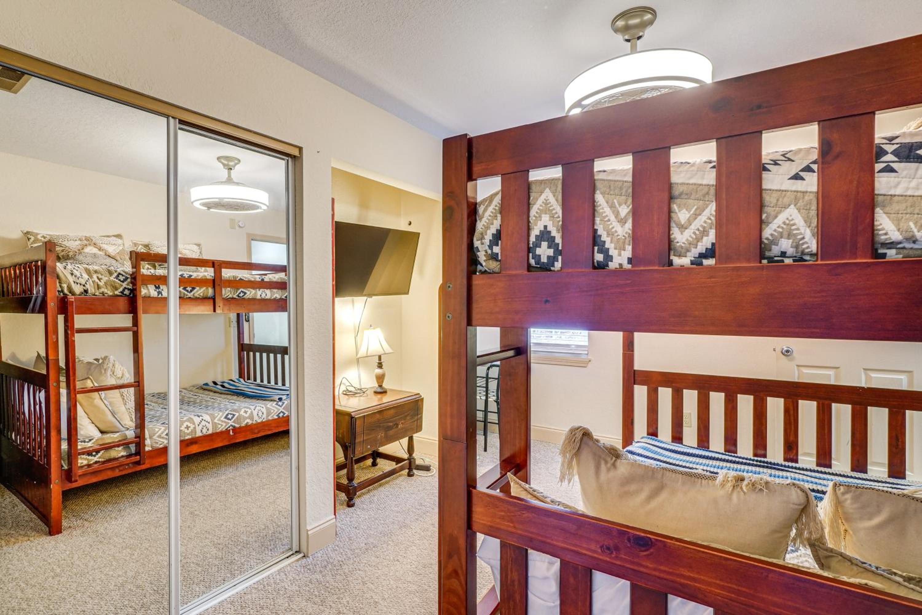 Prime Location! Peaceful Gatlinburg Stay with Deck